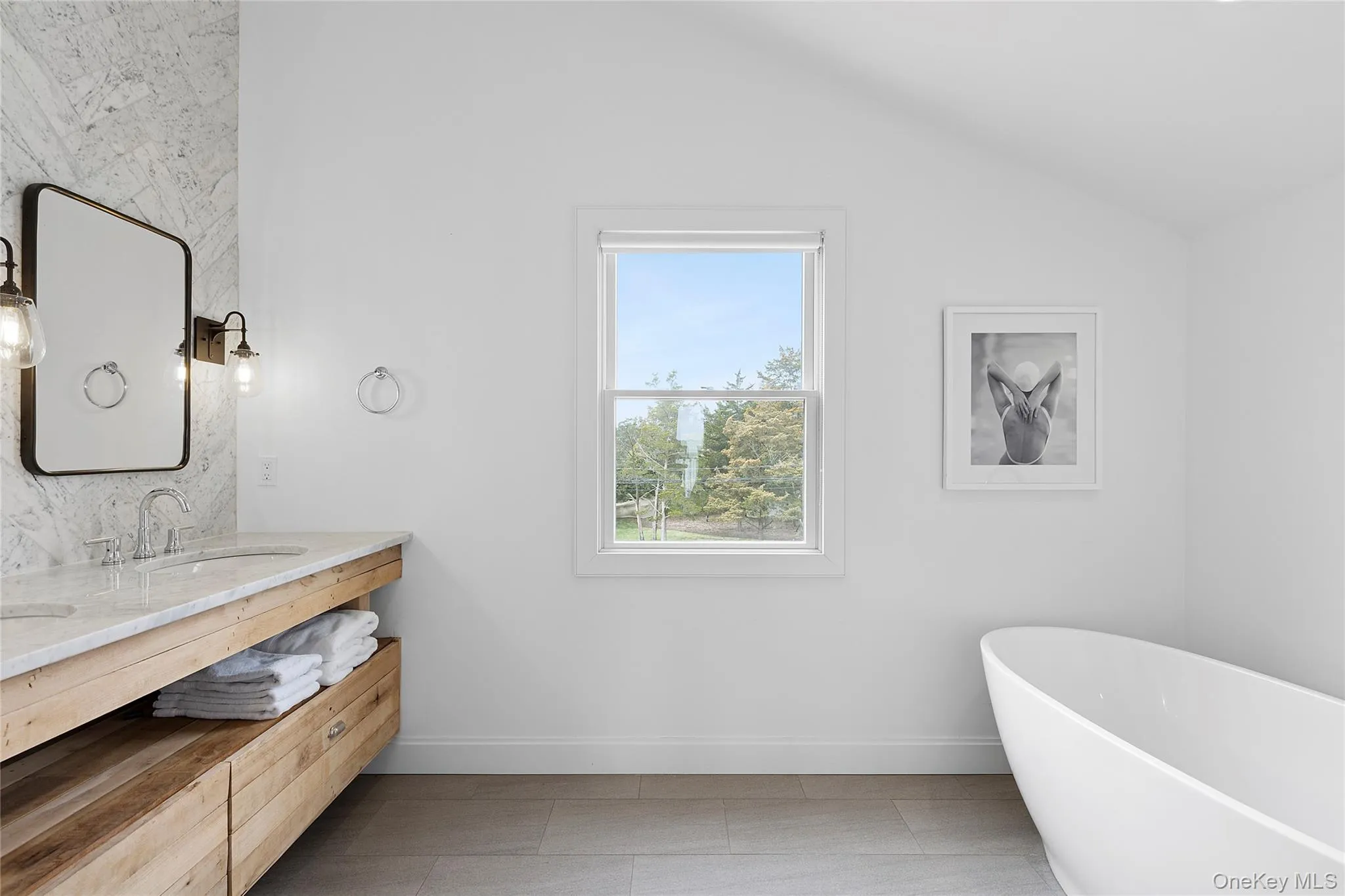 10 Barrett Drive, Southampton, NY, 4 Bedrooms Bedrooms, 12 Rooms Rooms,5 BathroomsBathrooms,Residential Sale,For Rent,Barrett,0,961977 10 Barrett Drive, Southampton, NY, 4 Bedrooms Bedrooms, 12 Rooms Rooms,5 BathroomsBathrooms,Residential Sale,For Rent,Barrett,0,961977