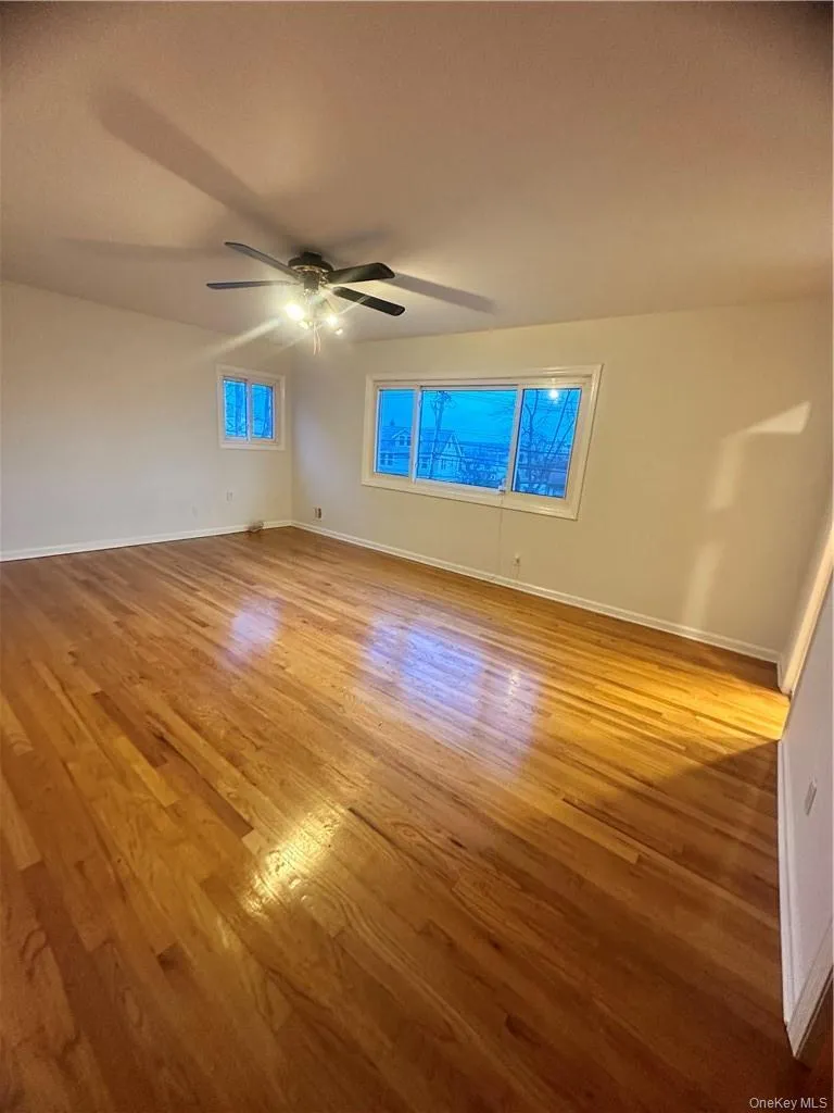 545 Pelham Road, New Rochelle, NY, 3 Bedrooms Bedrooms, 8 Rooms Rooms,2 BathroomsBathrooms,Residential Lease,For Rent,Pelham,0,962008 545 Pelham Road, New Rochelle, NY, 3 Bedrooms Bedrooms, 8 Rooms Rooms,2 BathroomsBathrooms,Residential Lease,For Rent,Pelham,0,962008