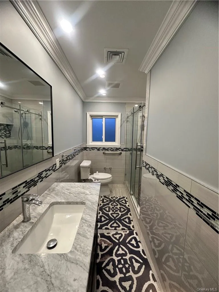 545 Pelham Road, New Rochelle, NY, 3 Bedrooms Bedrooms, 8 Rooms Rooms,2 BathroomsBathrooms,Residential Lease,For Rent,Pelham,0,962008 545 Pelham Road, New Rochelle, NY, 3 Bedrooms Bedrooms, 8 Rooms Rooms,2 BathroomsBathrooms,Residential Lease,For Rent,Pelham,0,962008