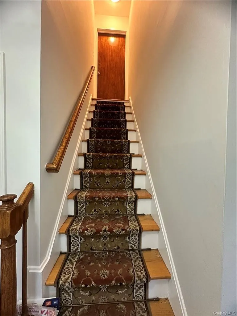 545 Pelham Road, New Rochelle, NY, 3 Bedrooms Bedrooms, 8 Rooms Rooms,2 BathroomsBathrooms,Residential Lease,For Rent,Pelham,0,962008 545 Pelham Road, New Rochelle, NY, 3 Bedrooms Bedrooms, 8 Rooms Rooms,2 BathroomsBathrooms,Residential Lease,For Rent,Pelham,0,962008