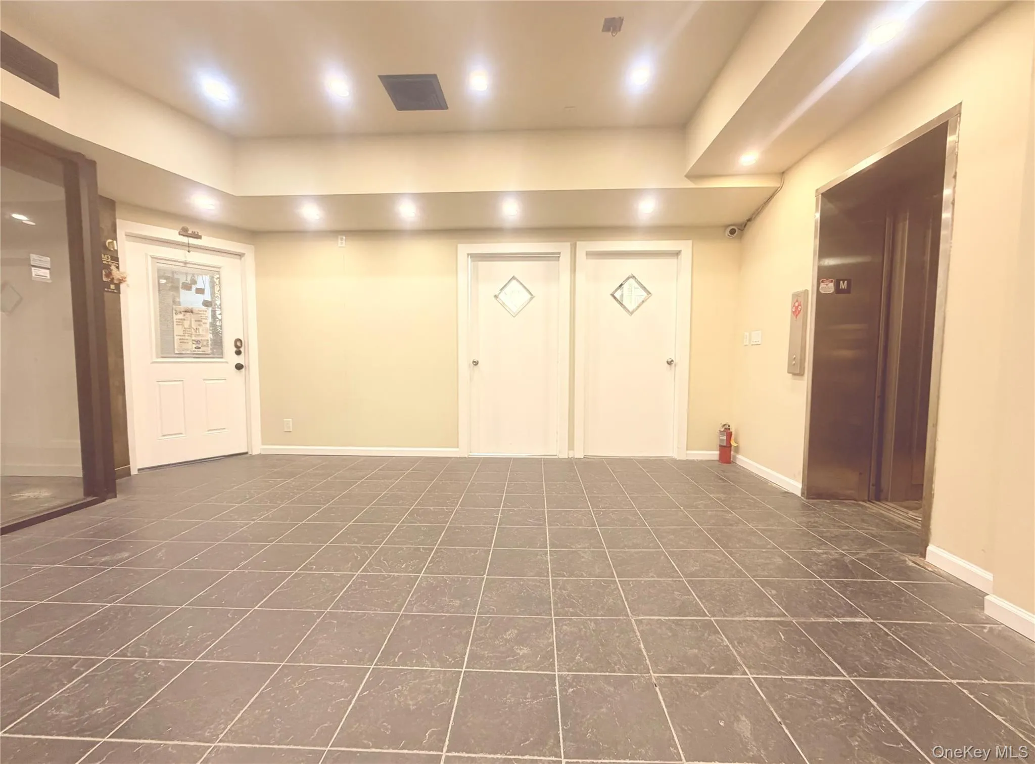 3708 Main Street, New York, NY, ,Commercial Lease,For Rent,Main,0,962018 3708 Main Street, New York, NY, ,Commercial Lease,For Rent,Main,0,962018