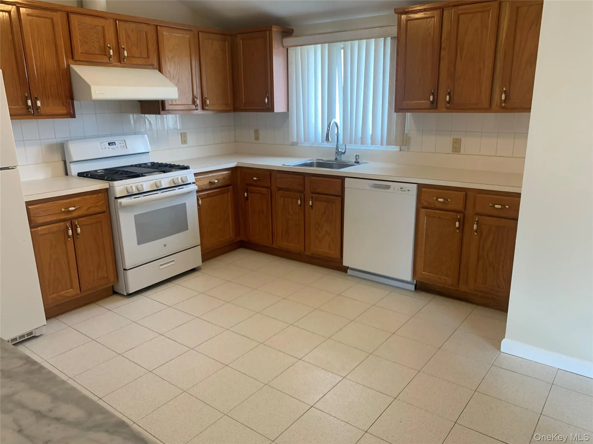 5748 256th Street, New York, NY, 3 Bedrooms Bedrooms, 8 Rooms Rooms,2 BathroomsBathrooms,Residential Lease,For Rent,256th,0,962021 5748 256th Street, New York, NY, 3 Bedrooms Bedrooms, 8 Rooms Rooms,2 BathroomsBathrooms,Residential Lease,For Rent,256th,0,962021