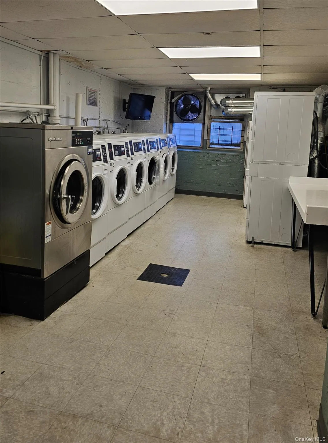 255 Bronx River Road, Yonkers, NY, 1 Bedroom Bedrooms, 3 Rooms Rooms,1 BathroomBathrooms,Residential Lease,For Rent,Bronx River,0,962066 255 Bronx River Road, Yonkers, NY, 1 Bedroom Bedrooms, 3 Rooms Rooms,1 BathroomBathrooms,Residential Lease,For Rent,Bronx River,0,962066