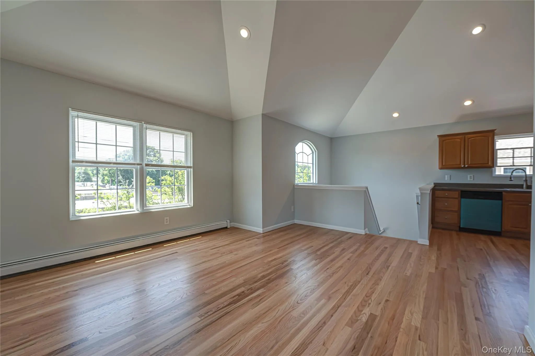 2163 Sunrise Highway, Islip, NY, 5 Bedrooms Bedrooms, 8 Rooms Rooms,2 BathroomsBathrooms,Residential,For Rent,Sunrise,0,962073 2163 Sunrise Highway, Islip, NY, 5 Bedrooms Bedrooms, 8 Rooms Rooms,2 BathroomsBathrooms,Residential,For Rent,Sunrise,0,962073