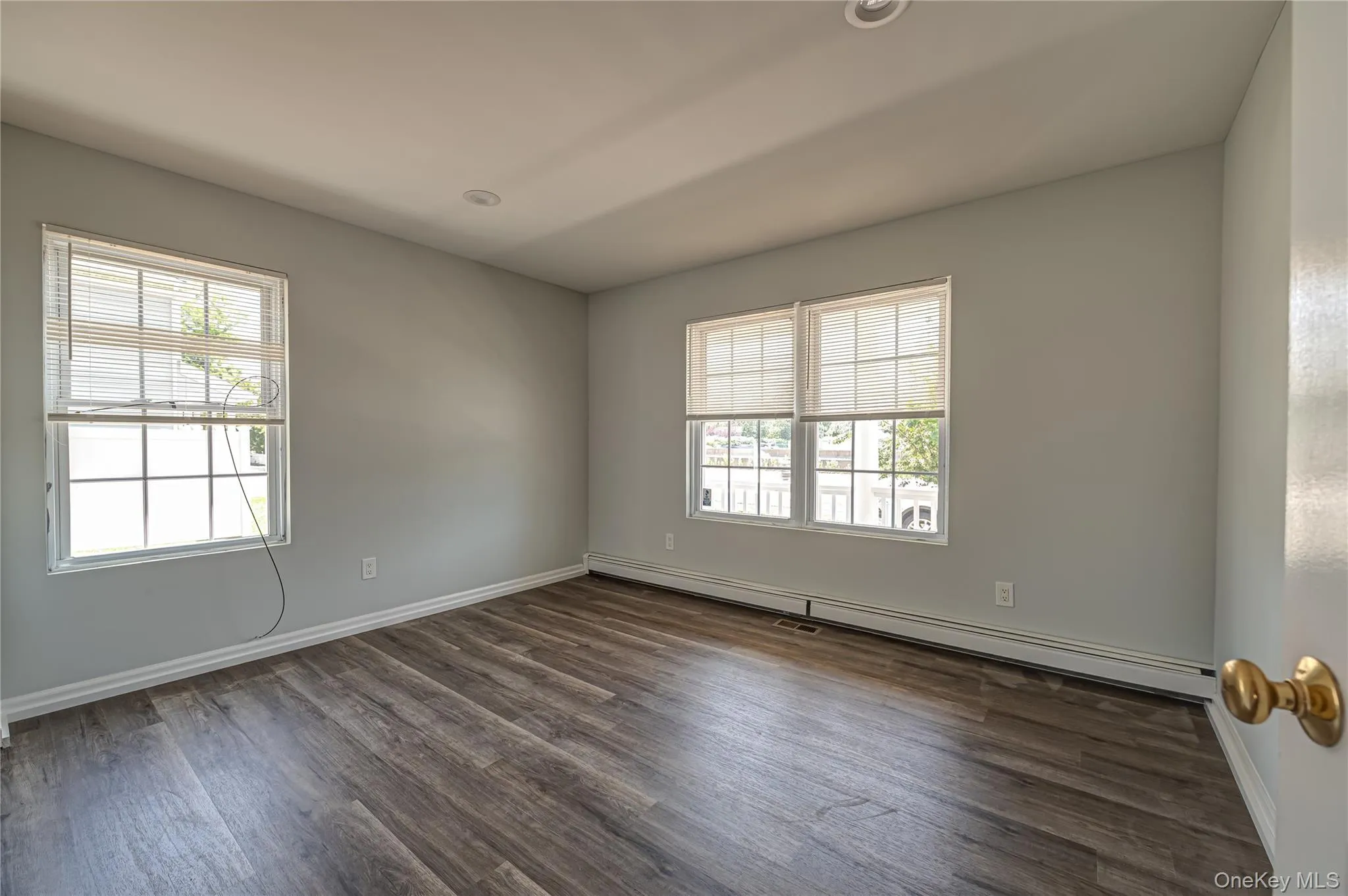 2163 Sunrise Highway, Islip, NY, 5 Bedrooms Bedrooms, 8 Rooms Rooms,2 BathroomsBathrooms,Residential,For Rent,Sunrise,0,962073 2163 Sunrise Highway, Islip, NY, 5 Bedrooms Bedrooms, 8 Rooms Rooms,2 BathroomsBathrooms,Residential,For Rent,Sunrise,0,962073
