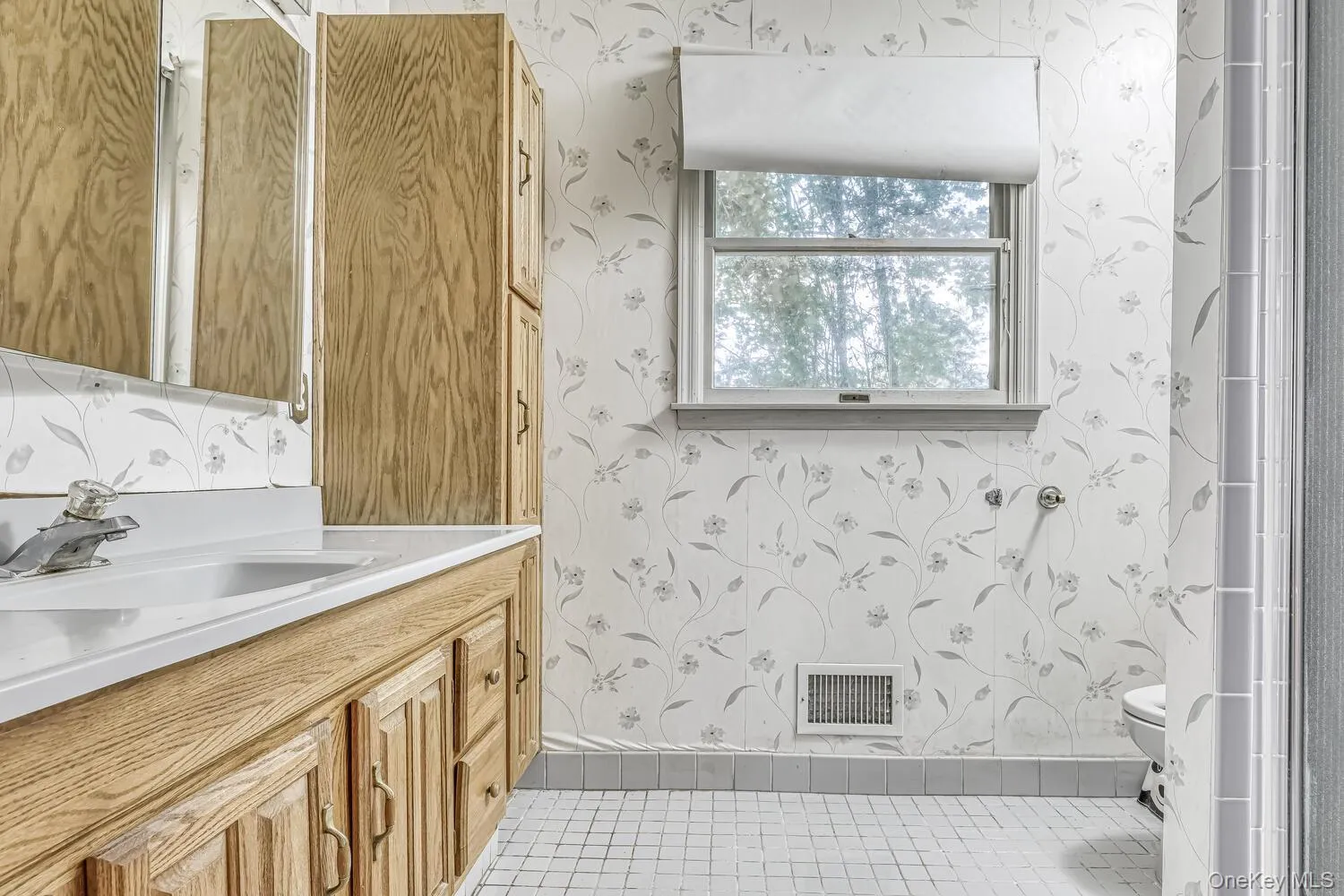 38 Forshay Road, Ramapo, NY, 5 Bedrooms Bedrooms, 11 Rooms Rooms,2 BathroomsBathrooms,Residential,For Rent,Forshay,0,962076 38 Forshay Road, Ramapo, NY, 5 Bedrooms Bedrooms, 11 Rooms Rooms,2 BathroomsBathrooms,Residential,For Rent,Forshay,0,962076