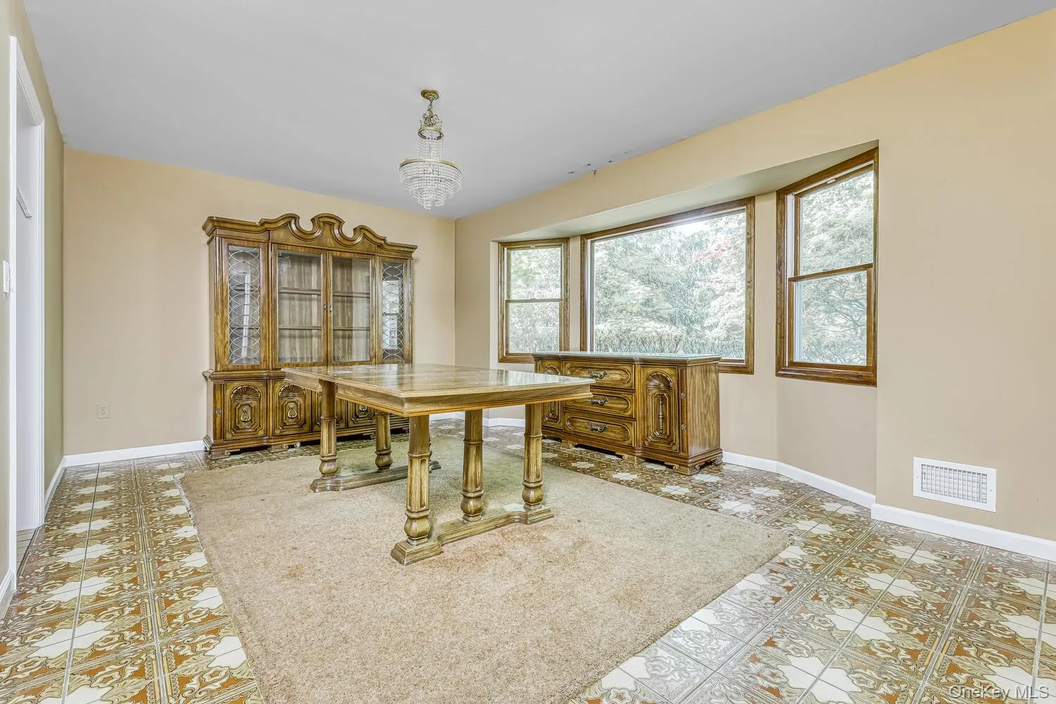 38 Forshay Road, Ramapo, NY, 5 Bedrooms Bedrooms, 11 Rooms Rooms,2 BathroomsBathrooms,Residential,For Rent,Forshay,0,962076 38 Forshay Road, Ramapo, NY, 5 Bedrooms Bedrooms, 11 Rooms Rooms,2 BathroomsBathrooms,Residential,For Rent,Forshay,0,962076
