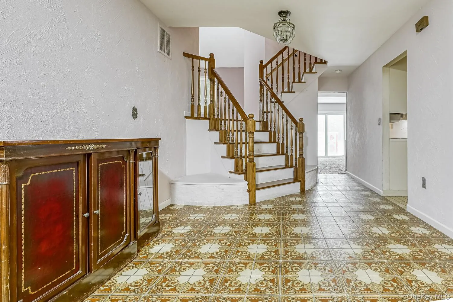 38 Forshay Road, Ramapo, NY, 5 Bedrooms Bedrooms, 11 Rooms Rooms,2 BathroomsBathrooms,Residential,For Rent,Forshay,0,962076 38 Forshay Road, Ramapo, NY, 5 Bedrooms Bedrooms, 11 Rooms Rooms,2 BathroomsBathrooms,Residential,For Rent,Forshay,0,962076
