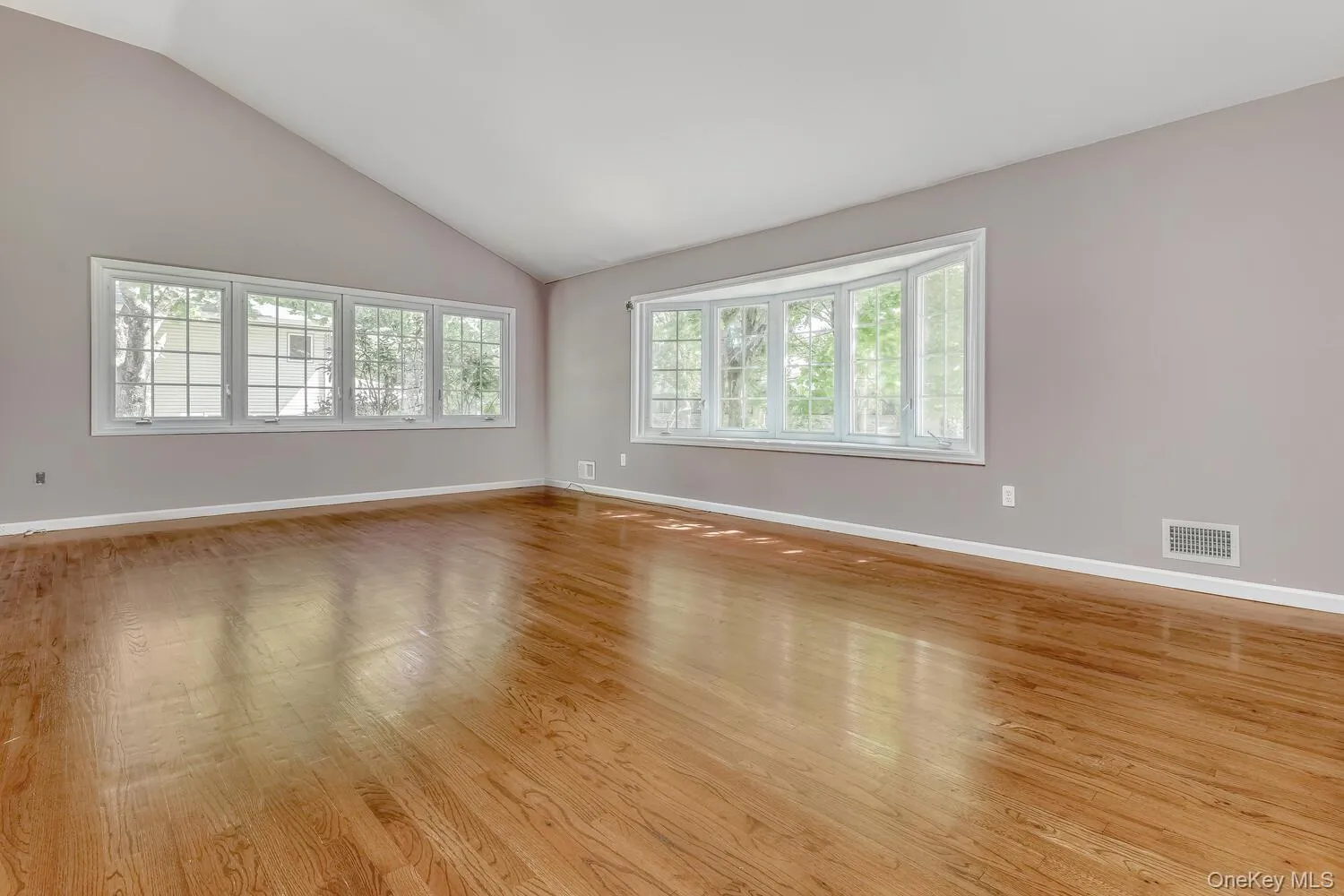 38 Forshay Road, Ramapo, NY, 5 Bedrooms Bedrooms, 11 Rooms Rooms,2 BathroomsBathrooms,Residential,For Rent,Forshay,0,962076 38 Forshay Road, Ramapo, NY, 5 Bedrooms Bedrooms, 11 Rooms Rooms,2 BathroomsBathrooms,Residential,For Rent,Forshay,0,962076
