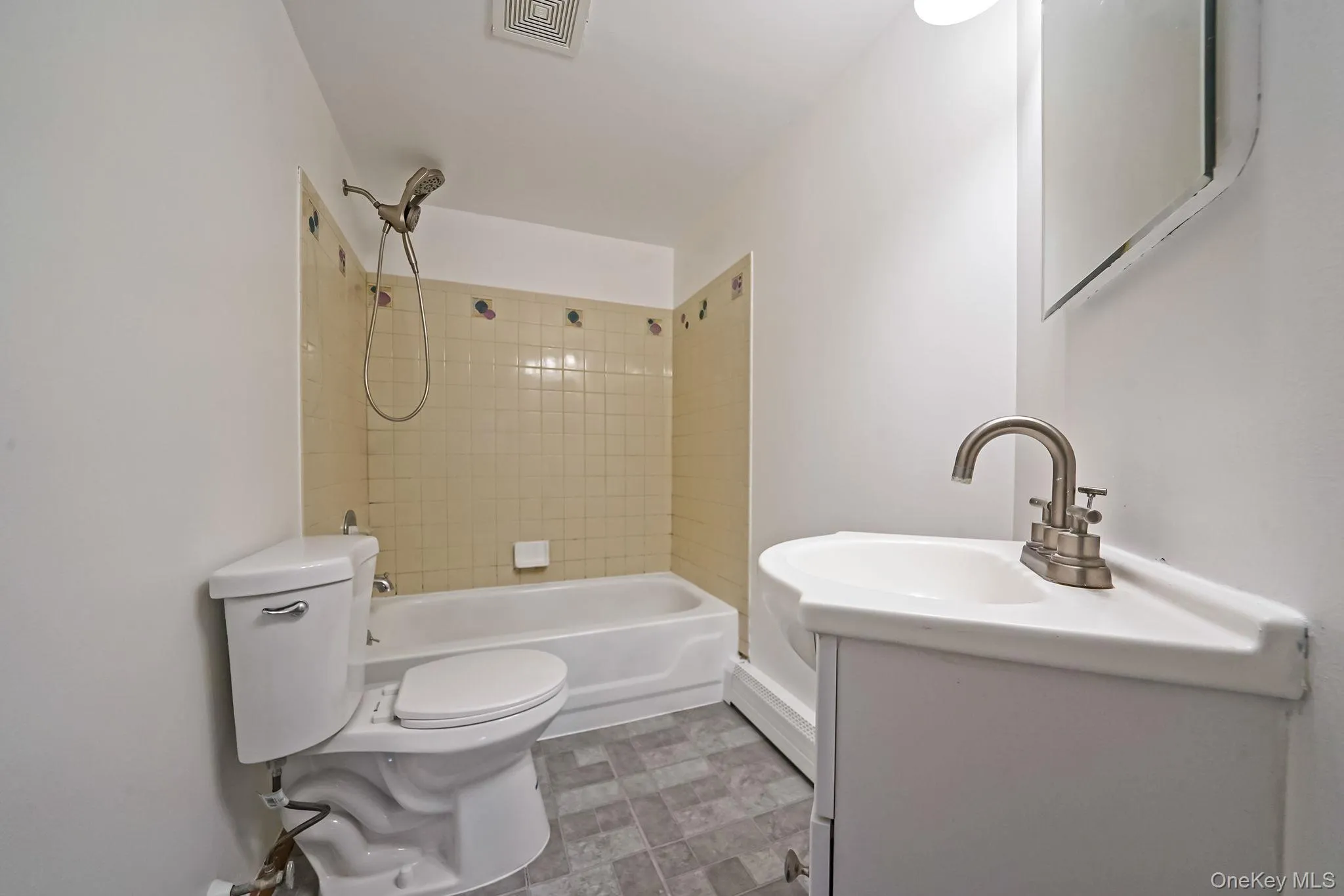 68 Old Sylvan Lake Road, East Fishkill, NY, 4 Bedrooms Bedrooms, 8 Rooms Rooms,2 BathroomsBathrooms,Residential Lease,For Rent,Old Sylvan Lake,0,962089 68 Old Sylvan Lake Road, East Fishkill, NY, 4 Bedrooms Bedrooms, 8 Rooms Rooms,2 BathroomsBathrooms,Residential Lease,For Rent,Old Sylvan Lake,0,962089