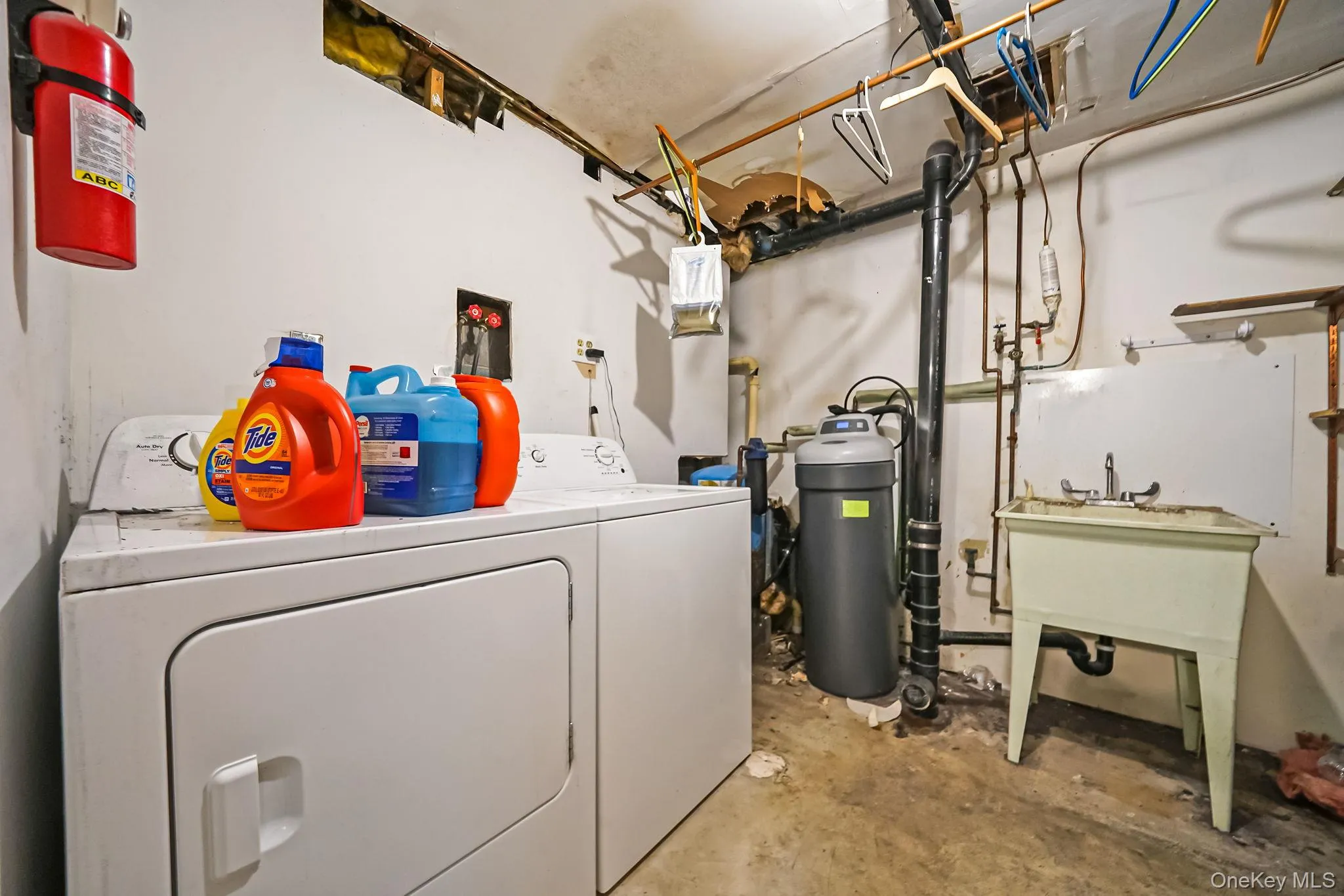 68 Old Sylvan Lake Road, East Fishkill, NY, 4 Bedrooms Bedrooms, 8 Rooms Rooms,2 BathroomsBathrooms,Residential Lease,For Rent,Old Sylvan Lake,0,962089 68 Old Sylvan Lake Road, East Fishkill, NY, 4 Bedrooms Bedrooms, 8 Rooms Rooms,2 BathroomsBathrooms,Residential Lease,For Rent,Old Sylvan Lake,0,962089