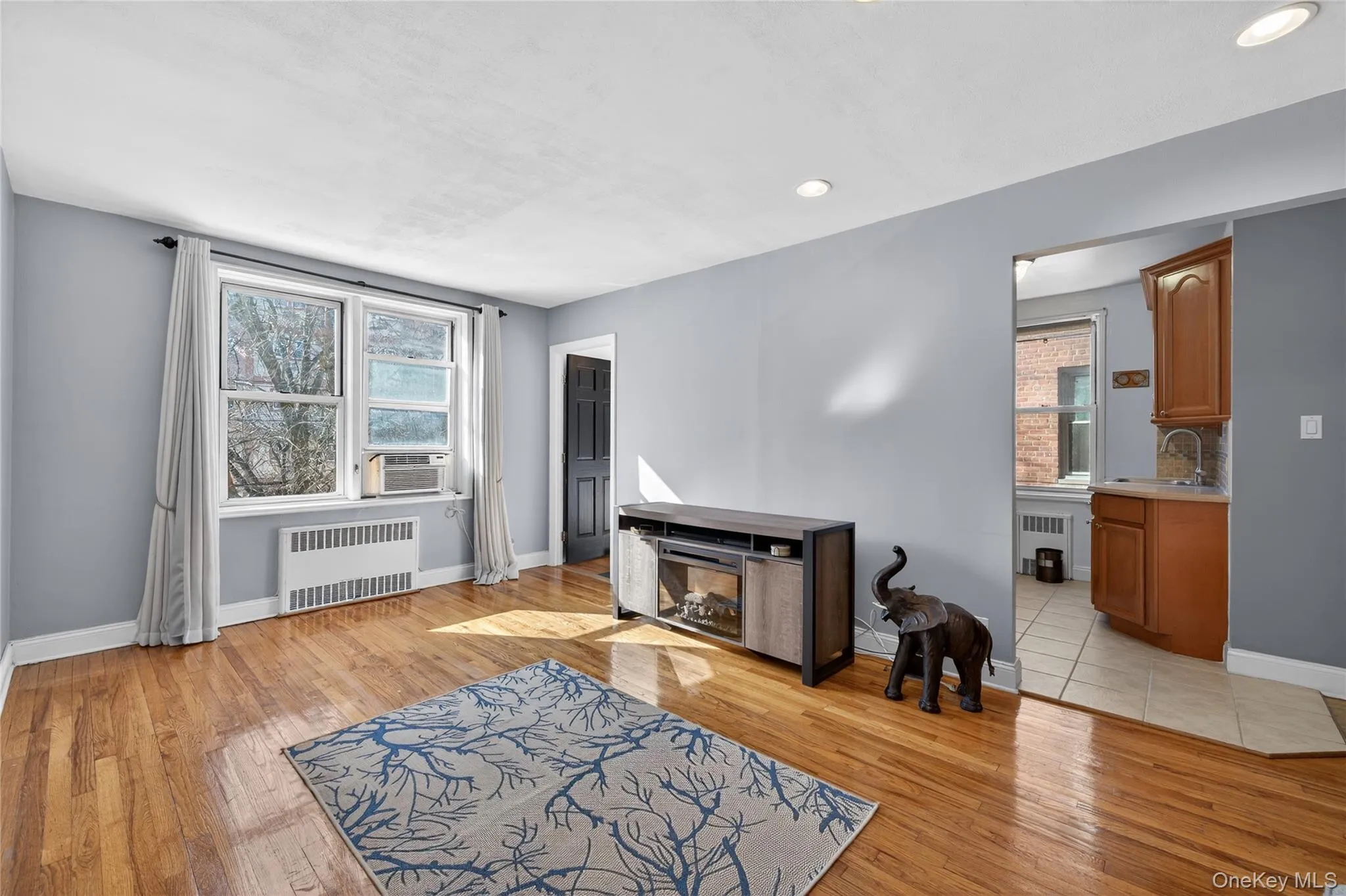 14235 84th Drive, New York, NY, 2 Bedrooms Bedrooms, 6 Rooms Rooms,1 BathroomBathrooms,Residential,For Rent,84th,0,962125 14235 84th Drive, New York, NY, 2 Bedrooms Bedrooms, 6 Rooms Rooms,1 BathroomBathrooms,Residential,For Rent,84th,0,962125