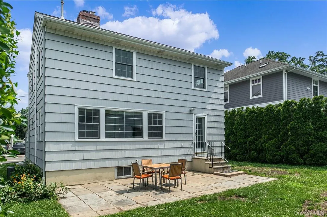 Backyard with ample dining terrace. Backyard with ample dining terrace.