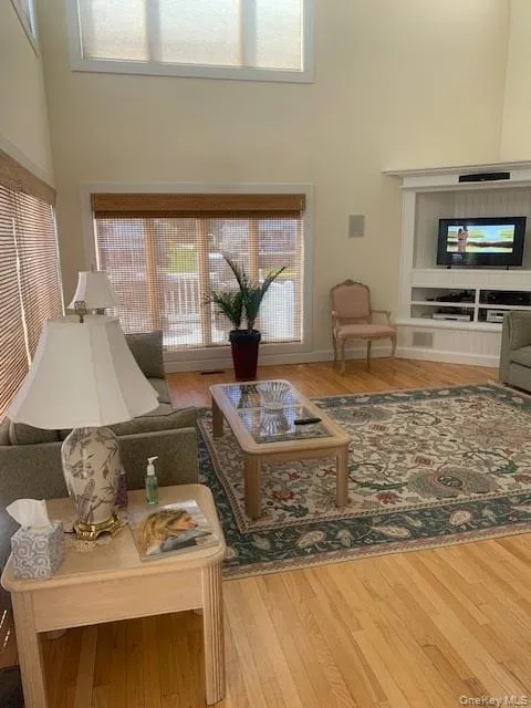 45 Romana Drive, Southampton, NY, 5 Bedrooms Bedrooms, 11 Rooms Rooms,3 BathroomsBathrooms,Residential Lease,For Rent,Romana,0,962135 45 Romana Drive, Southampton, NY, 5 Bedrooms Bedrooms, 11 Rooms Rooms,3 BathroomsBathrooms,Residential Lease,For Rent,Romana,0,962135