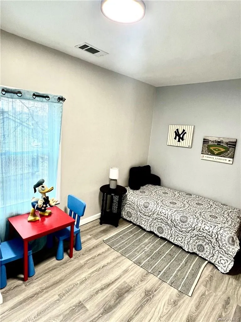 26 Mill Street, Middletown, NY, 3 Bedrooms Bedrooms, 7 Rooms Rooms,2 BathroomsBathrooms,Residential Lease,For Rent,Mill,0,962146 26 Mill Street, Middletown, NY, 3 Bedrooms Bedrooms, 7 Rooms Rooms,2 BathroomsBathrooms,Residential Lease,For Rent,Mill,0,962146