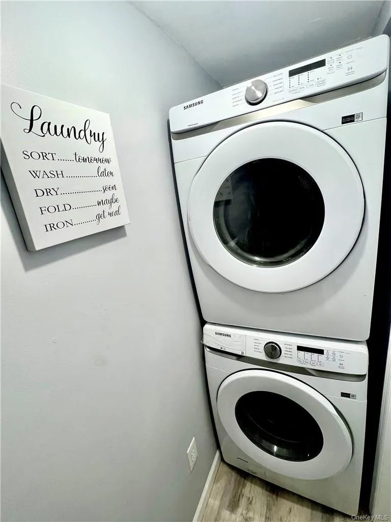 26 Mill Street, Middletown, NY, 3 Bedrooms Bedrooms, 7 Rooms Rooms,2 BathroomsBathrooms,Residential Lease,For Rent,Mill,0,962146 26 Mill Street, Middletown, NY, 3 Bedrooms Bedrooms, 7 Rooms Rooms,2 BathroomsBathrooms,Residential Lease,For Rent,Mill,0,962146