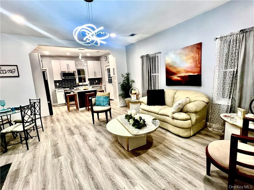 26 Mill Street, Middletown, NY, 3 Bedrooms Bedrooms, 7 Rooms Rooms,2 BathroomsBathrooms,Residential Lease,For Rent,Mill,0,962146 26 Mill Street, Middletown, NY, 3 Bedrooms Bedrooms, 7 Rooms Rooms,2 BathroomsBathrooms,Residential Lease,For Rent,Mill,0,962146