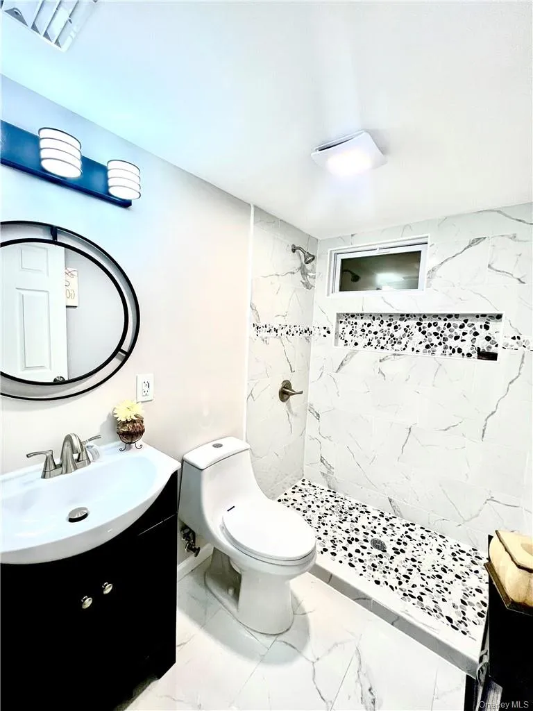 26 Mill Street, Middletown, NY, 3 Bedrooms Bedrooms, 7 Rooms Rooms,2 BathroomsBathrooms,Residential Lease,For Rent,Mill,0,962146 26 Mill Street, Middletown, NY, 3 Bedrooms Bedrooms, 7 Rooms Rooms,2 BathroomsBathrooms,Residential Lease,For Rent,Mill,0,962146