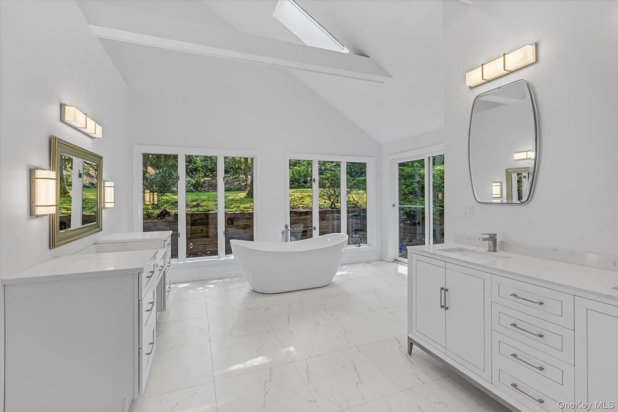 2 Westbourne Lane, Huntington, NY, 5 Bedrooms Bedrooms, 9 Rooms Rooms,3 BathroomsBathrooms,Residential,For Rent,Westbourne,0,962150 2 Westbourne Lane, Huntington, NY, 5 Bedrooms Bedrooms, 9 Rooms Rooms,3 BathroomsBathrooms,Residential,For Rent,Westbourne,0,962150