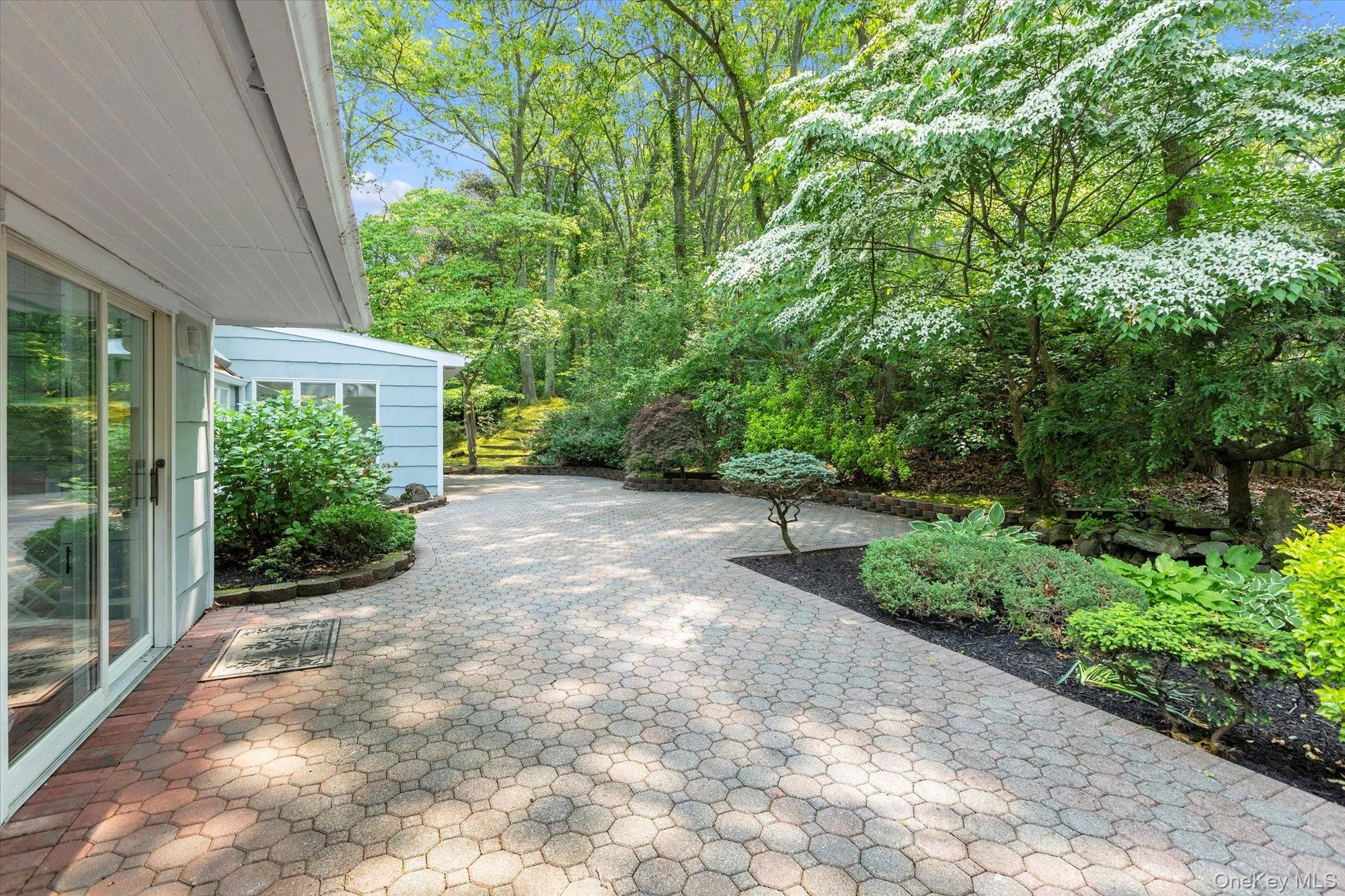 2 Westbourne Lane, Huntington, NY, 5 Bedrooms Bedrooms, 9 Rooms Rooms,3 BathroomsBathrooms,Residential,For Rent,Westbourne,0,962150 2 Westbourne Lane, Huntington, NY, 5 Bedrooms Bedrooms, 9 Rooms Rooms,3 BathroomsBathrooms,Residential,For Rent,Westbourne,0,962150