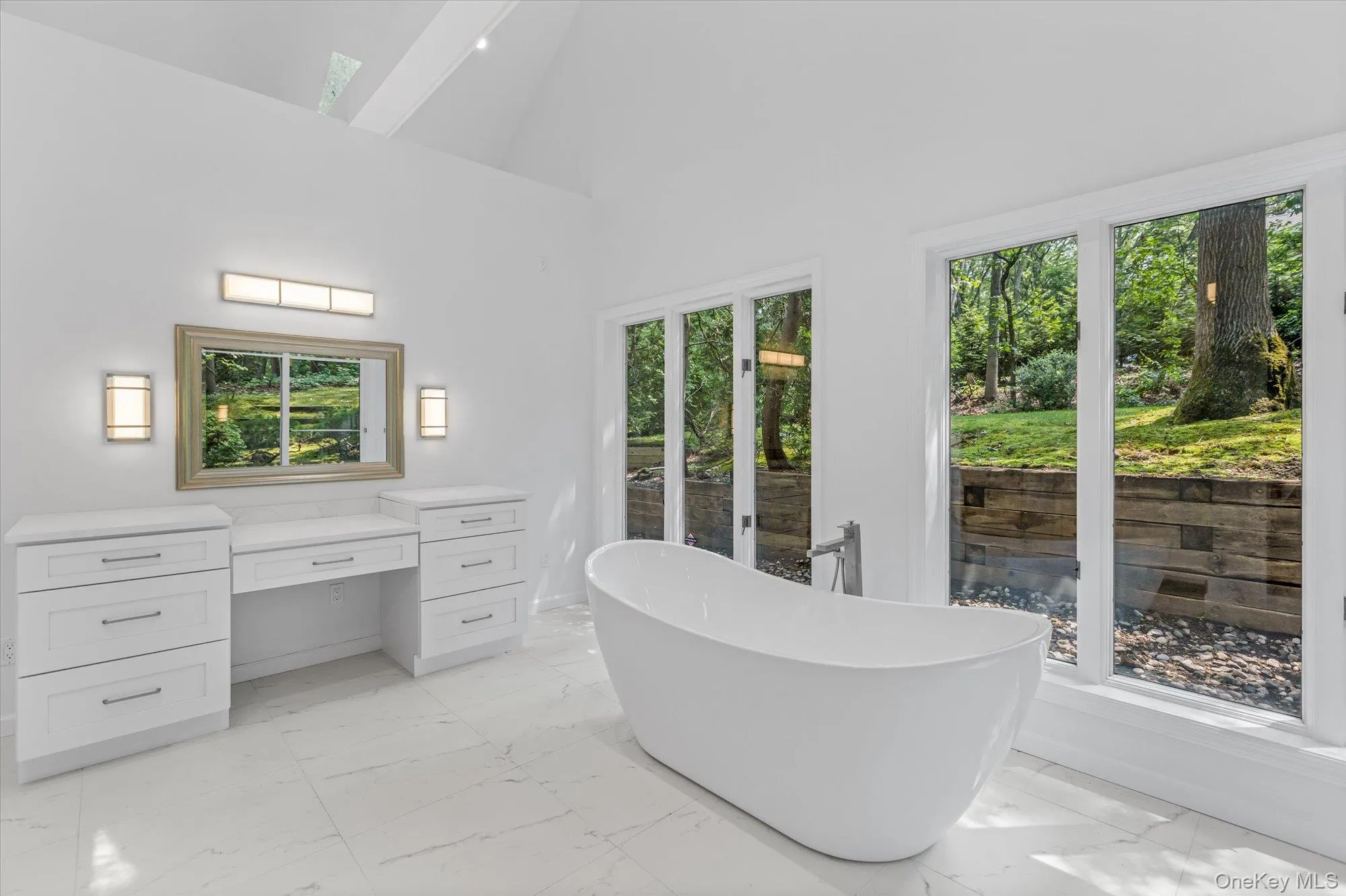 2 Westbourne Lane, Huntington, NY, 5 Bedrooms Bedrooms, 9 Rooms Rooms,3 BathroomsBathrooms,Residential,For Rent,Westbourne,0,962150 2 Westbourne Lane, Huntington, NY, 5 Bedrooms Bedrooms, 9 Rooms Rooms,3 BathroomsBathrooms,Residential,For Rent,Westbourne,0,962150