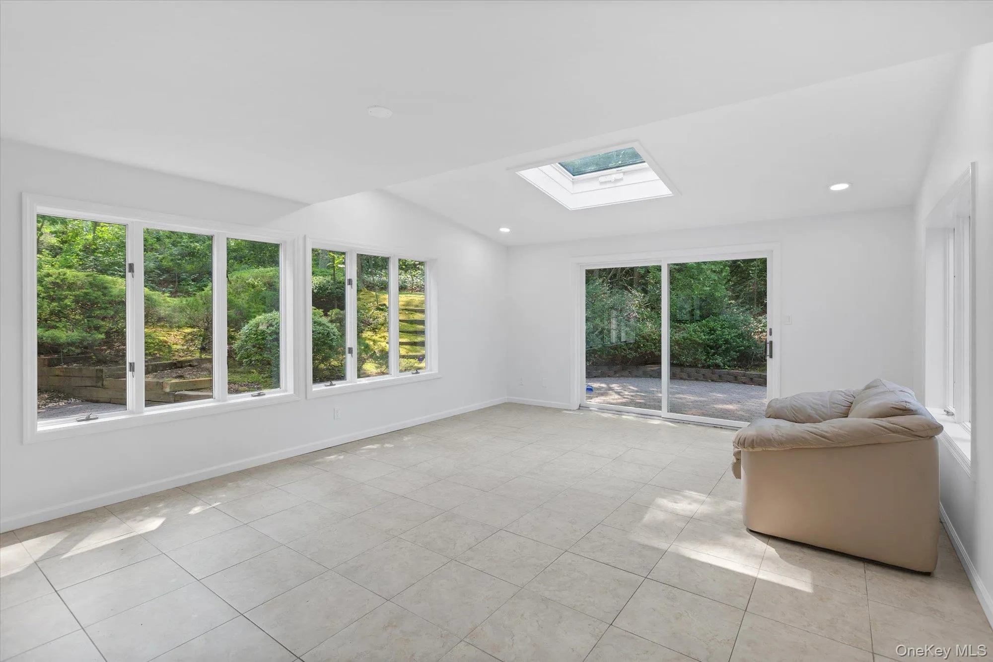 2 Westbourne Lane, Huntington, NY, 5 Bedrooms Bedrooms, 9 Rooms Rooms,3 BathroomsBathrooms,Residential,For Rent,Westbourne,0,962150 2 Westbourne Lane, Huntington, NY, 5 Bedrooms Bedrooms, 9 Rooms Rooms,3 BathroomsBathrooms,Residential,For Rent,Westbourne,0,962150