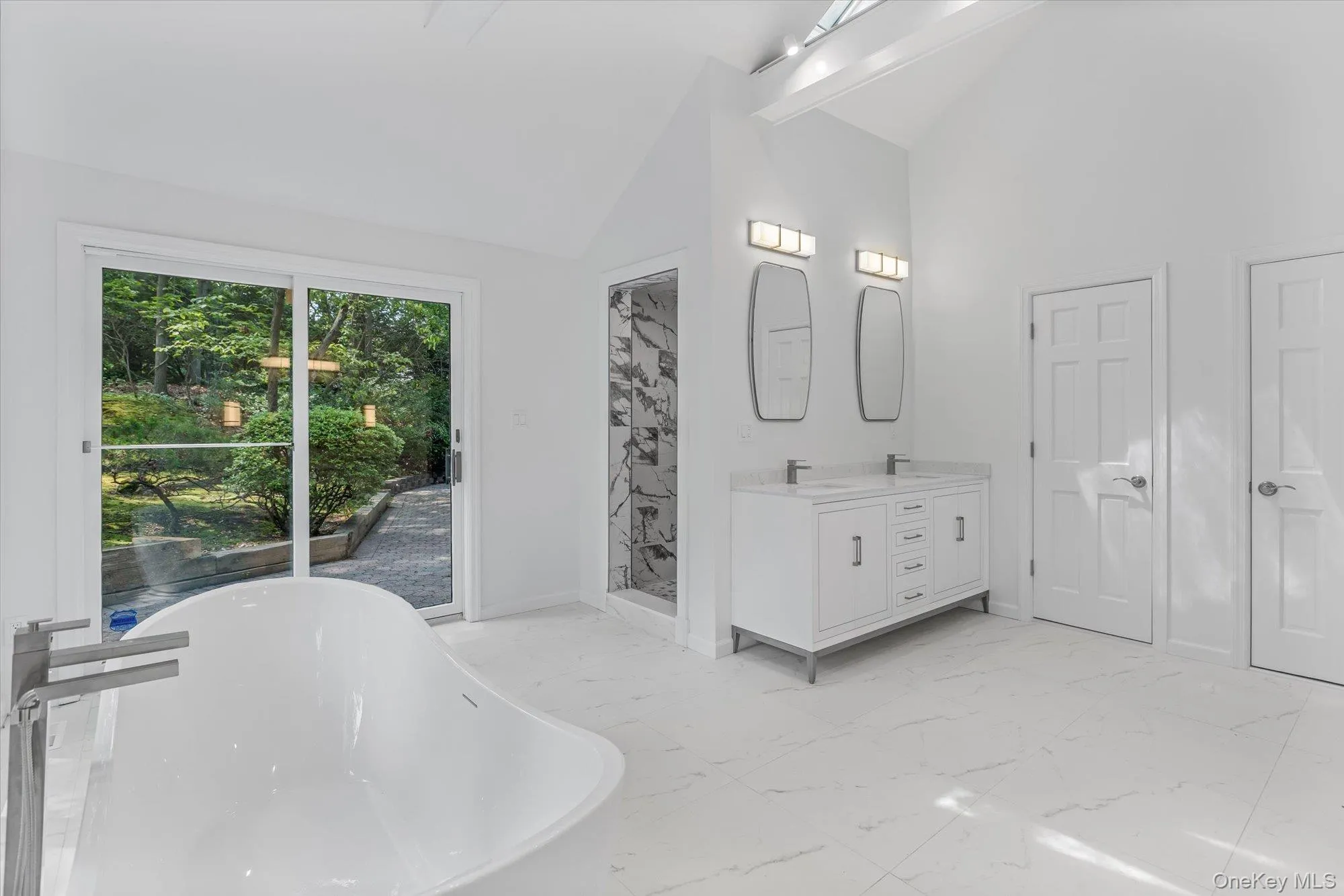 2 Westbourne Lane, Huntington, NY, 5 Bedrooms Bedrooms, 9 Rooms Rooms,3 BathroomsBathrooms,Residential,For Rent,Westbourne,0,962150 2 Westbourne Lane, Huntington, NY, 5 Bedrooms Bedrooms, 9 Rooms Rooms,3 BathroomsBathrooms,Residential,For Rent,Westbourne,0,962150
