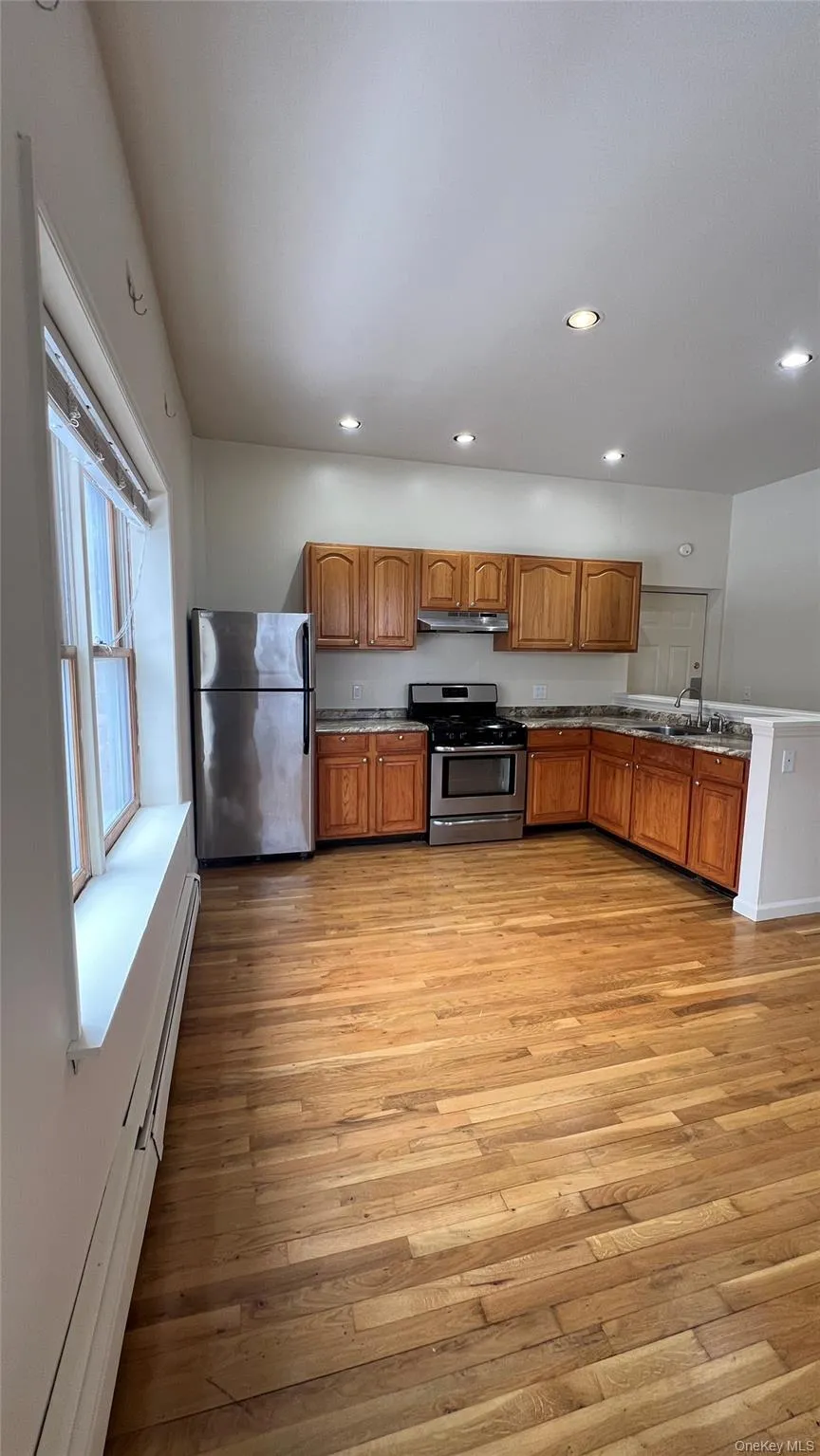 74 North Street, Newburgh (city), NY, 1 Bedroom Bedrooms, 3 Rooms Rooms,1 BathroomBathrooms,Residential Lease,For Rent,North,0,962176 74 North Street, Newburgh (city), NY, 1 Bedroom Bedrooms, 3 Rooms Rooms,1 BathroomBathrooms,Residential Lease,For Rent,North,0,962176