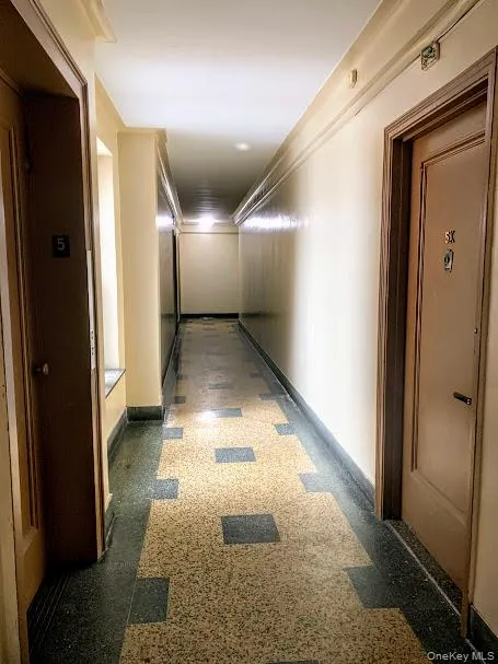 5th Flr. Hallway Front Door (R). 5th Flr. Hallway Front Door (R).