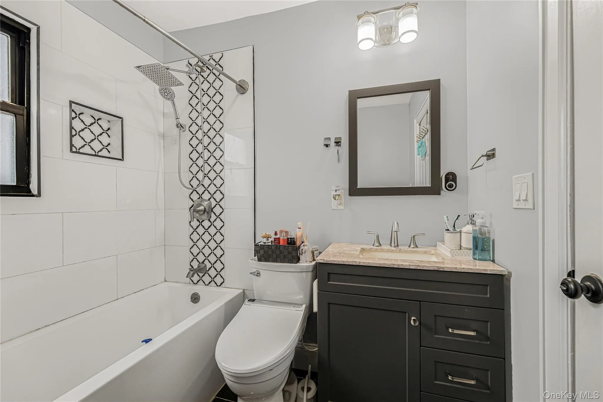 255 Pennsylvania Avenue, Mount Vernon, NY, 5 Bedrooms Bedrooms, 9 Rooms Rooms,3 BathroomsBathrooms,Residential,For Rent,Pennsylvania,0,962219 255 Pennsylvania Avenue, Mount Vernon, NY, 5 Bedrooms Bedrooms, 9 Rooms Rooms,3 BathroomsBathrooms,Residential,For Rent,Pennsylvania,0,962219