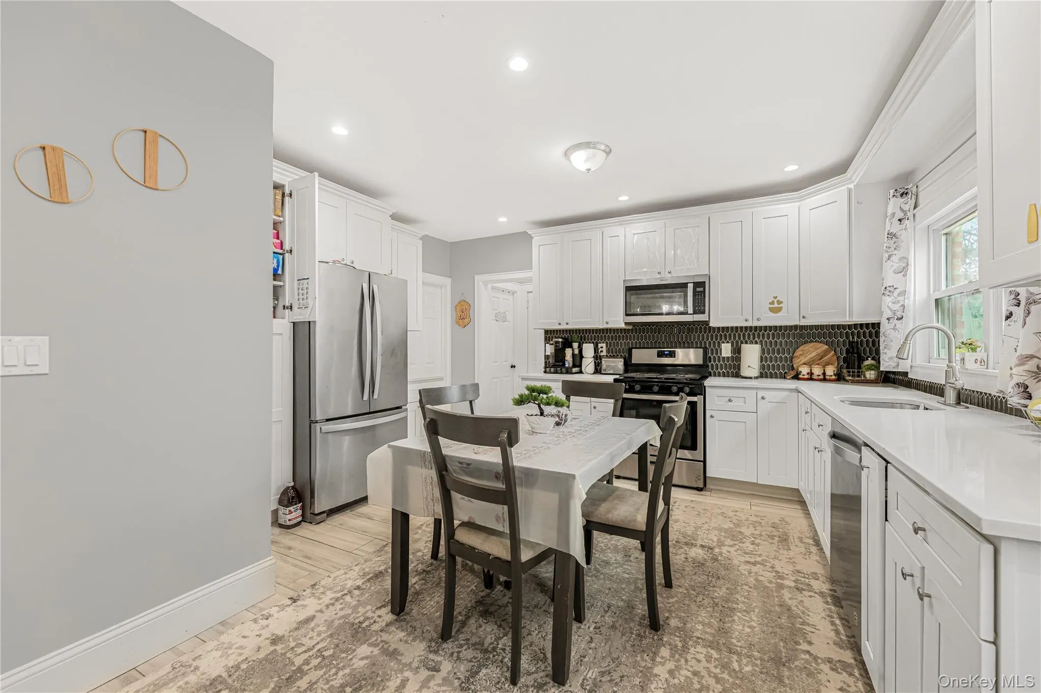 255 Pennsylvania Avenue, Mount Vernon, NY, 5 Bedrooms Bedrooms, 9 Rooms Rooms,3 BathroomsBathrooms,Residential,For Rent,Pennsylvania,0,962219 255 Pennsylvania Avenue, Mount Vernon, NY, 5 Bedrooms Bedrooms, 9 Rooms Rooms,3 BathroomsBathrooms,Residential,For Rent,Pennsylvania,0,962219