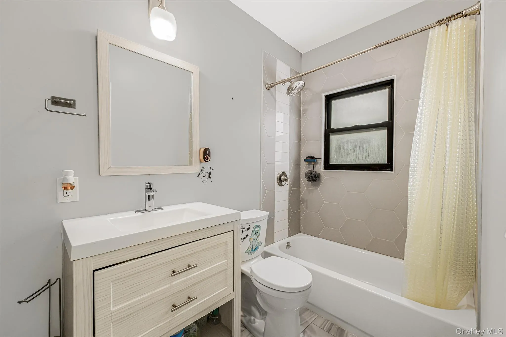 255 Pennsylvania Avenue, Mount Vernon, NY, 5 Bedrooms Bedrooms, 9 Rooms Rooms,3 BathroomsBathrooms,Residential,For Rent,Pennsylvania,0,962219 255 Pennsylvania Avenue, Mount Vernon, NY, 5 Bedrooms Bedrooms, 9 Rooms Rooms,3 BathroomsBathrooms,Residential,For Rent,Pennsylvania,0,962219
