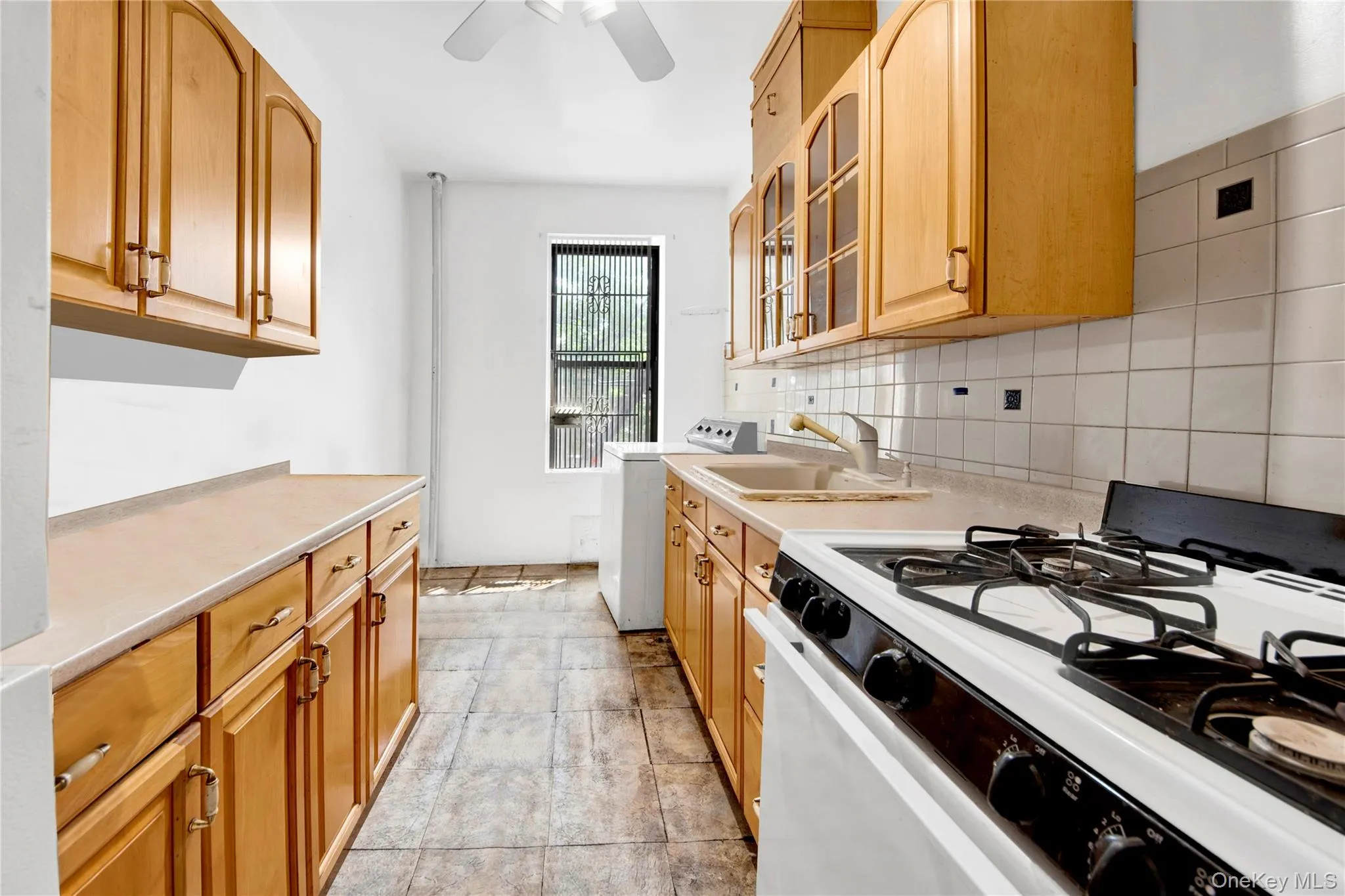 823 147th Street, New York, NY, 1 Bedroom Bedrooms, 4 Rooms Rooms,1 BathroomBathrooms,Residential Sale,For Rent,147th,0,962225 823 147th Street, New York, NY, 1 Bedroom Bedrooms, 4 Rooms Rooms,1 BathroomBathrooms,Residential Sale,For Rent,147th,0,962225