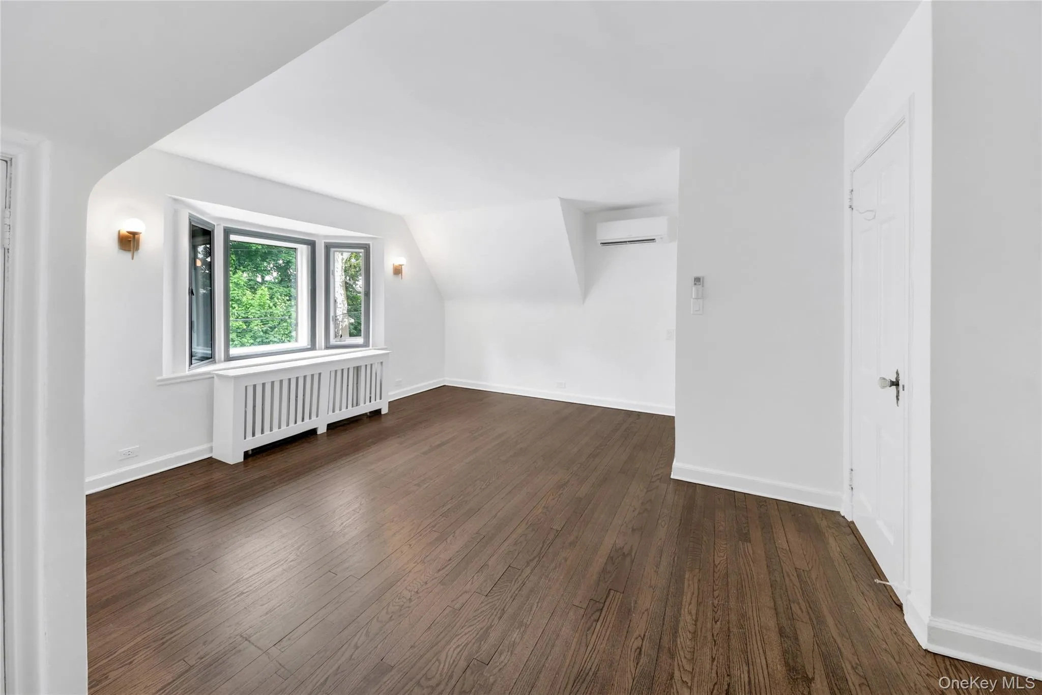 10 Cherry Avenue, New Rochelle, NY, 4 Bedrooms Bedrooms, 8 Rooms Rooms,2 BathroomsBathrooms,Residential,For Rent,Cherry,0,962238 10 Cherry Avenue, New Rochelle, NY, 4 Bedrooms Bedrooms, 8 Rooms Rooms,2 BathroomsBathrooms,Residential,For Rent,Cherry,0,962238