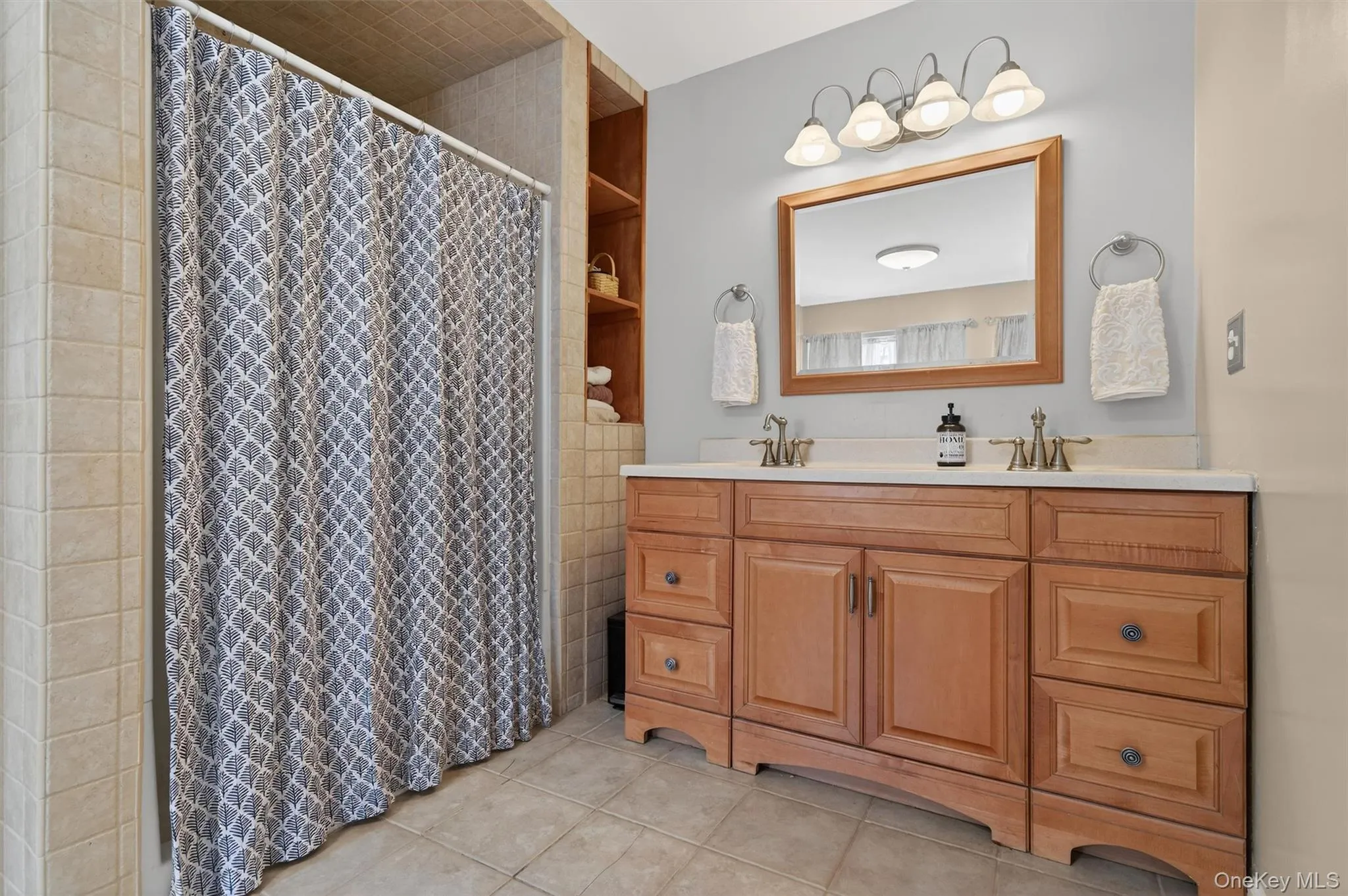 32 Woodstock Lane, Middletown, NY, 3 Bedrooms Bedrooms, 7 Rooms Rooms,2 BathroomsBathrooms,Residential,For Rent,Woodstock,0,962240 32 Woodstock Lane, Middletown, NY, 3 Bedrooms Bedrooms, 7 Rooms Rooms,2 BathroomsBathrooms,Residential,For Rent,Woodstock,0,962240