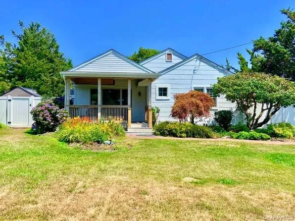 16 Osceola Lane, Southampton, NY, 2 Bedrooms Bedrooms, 4 Rooms Rooms,1 BathroomBathrooms,Residential Lease,For Rent,Osceola,0,962264 16 Osceola Lane, Southampton, NY, 2 Bedrooms Bedrooms, 4 Rooms Rooms,1 BathroomBathrooms,Residential Lease,For Rent,Osceola,0,962264