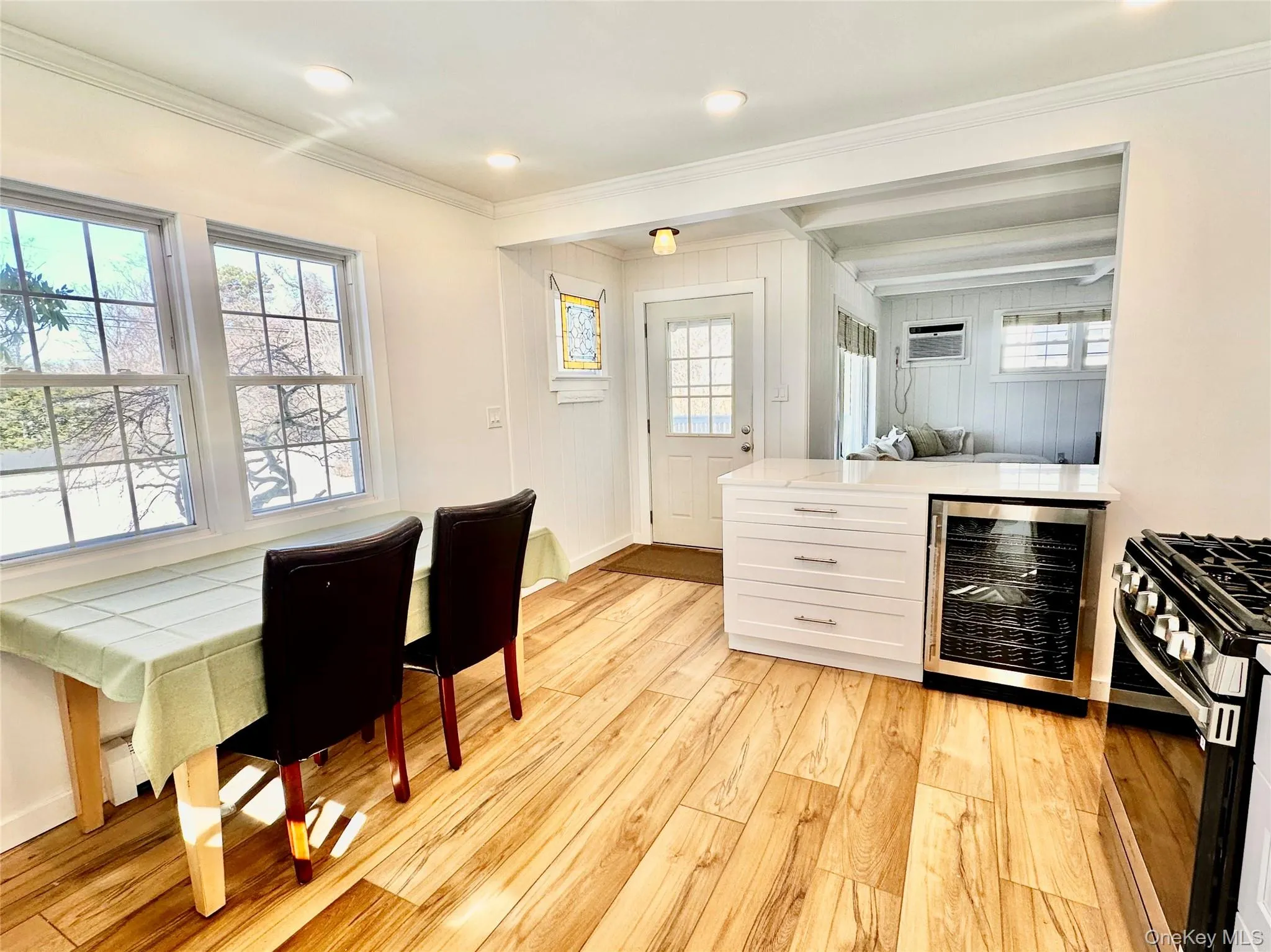 16 Osceola Lane, Southampton, NY, 2 Bedrooms Bedrooms, 4 Rooms Rooms,1 BathroomBathrooms,Residential Lease,For Rent,Osceola,0,962264 16 Osceola Lane, Southampton, NY, 2 Bedrooms Bedrooms, 4 Rooms Rooms,1 BathroomBathrooms,Residential Lease,For Rent,Osceola,0,962264