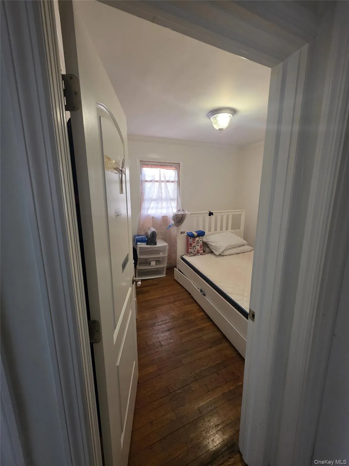 18315 145th Drive, New York, NY, 2 Bedrooms Bedrooms, 6 Rooms Rooms,1 BathroomBathrooms,Residential Lease,For Rent,145th,0,962319 18315 145th Drive, New York, NY, 2 Bedrooms Bedrooms, 6 Rooms Rooms,1 BathroomBathrooms,Residential Lease,For Rent,145th,0,962319
