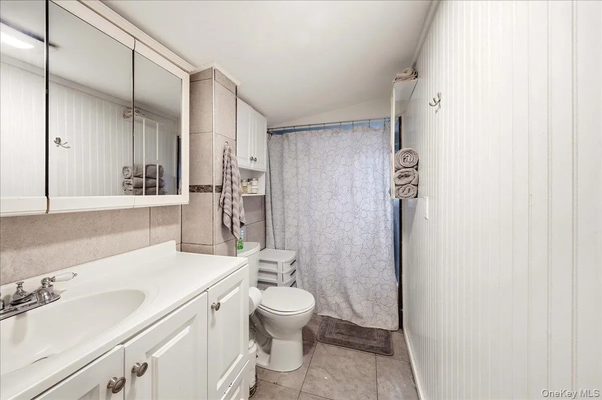 133B Edgewater Park, New York, NY, 2 Bedrooms Bedrooms, 6 Rooms Rooms,1 BathroomBathrooms,Residential,For Rent,Edgewater,0,962330 133B Edgewater Park, New York, NY, 2 Bedrooms Bedrooms, 6 Rooms Rooms,1 BathroomBathrooms,Residential,For Rent,Edgewater,0,962330