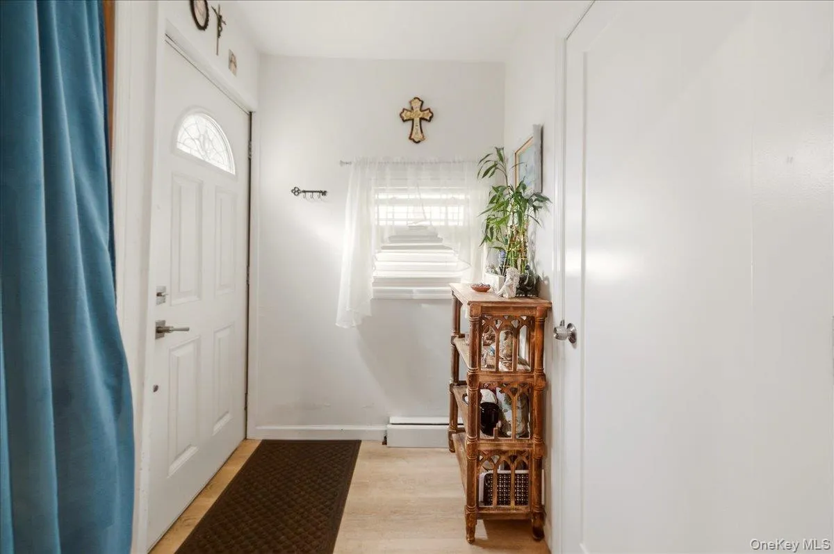 133B Edgewater Park, New York, NY, 2 Bedrooms Bedrooms, 6 Rooms Rooms,1 BathroomBathrooms,Residential,For Rent,Edgewater,0,962330 133B Edgewater Park, New York, NY, 2 Bedrooms Bedrooms, 6 Rooms Rooms,1 BathroomBathrooms,Residential,For Rent,Edgewater,0,962330
