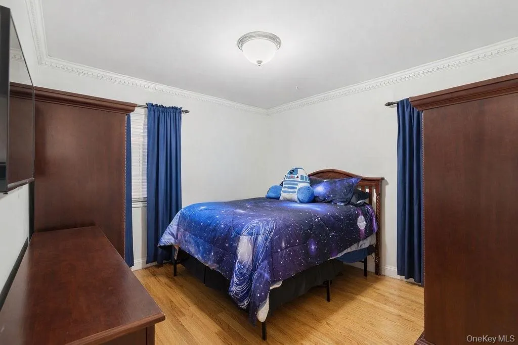 164-14 85th Street, New York, NY, 4 Bedrooms Bedrooms, 8 Rooms Rooms,3 BathroomsBathrooms,Residential,For Rent,85th,0,962332 164-14 85th Street, New York, NY, 4 Bedrooms Bedrooms, 8 Rooms Rooms,3 BathroomsBathrooms,Residential,For Rent,85th,0,962332