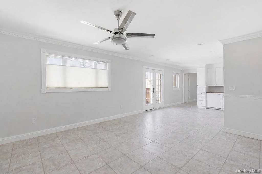 164-14 85th Street, New York, NY, 4 Bedrooms Bedrooms, 8 Rooms Rooms,3 BathroomsBathrooms,Residential,For Rent,85th,0,962332 164-14 85th Street, New York, NY, 4 Bedrooms Bedrooms, 8 Rooms Rooms,3 BathroomsBathrooms,Residential,For Rent,85th,0,962332