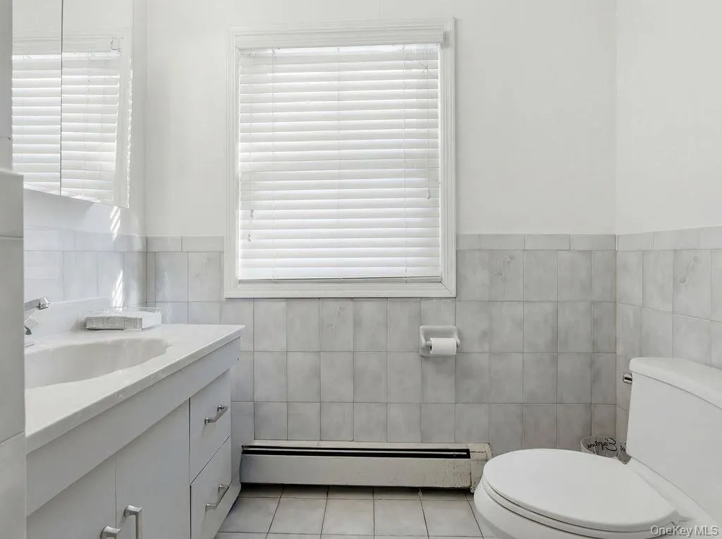 164-14 85th Street, New York, NY, 4 Bedrooms Bedrooms, 8 Rooms Rooms,3 BathroomsBathrooms,Residential,For Rent,85th,0,962332 164-14 85th Street, New York, NY, 4 Bedrooms Bedrooms, 8 Rooms Rooms,3 BathroomsBathrooms,Residential,For Rent,85th,0,962332