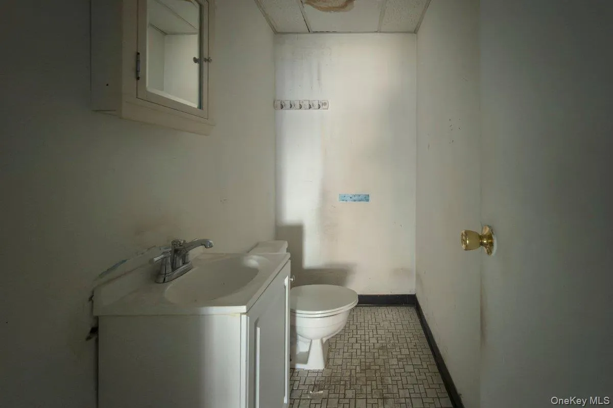 93-45A 104th Street, New York, NY, ,Commercial Lease,For Rent,104th,0,962341 93-45A 104th Street, New York, NY, ,Commercial Lease,For Rent,104th,0,962341