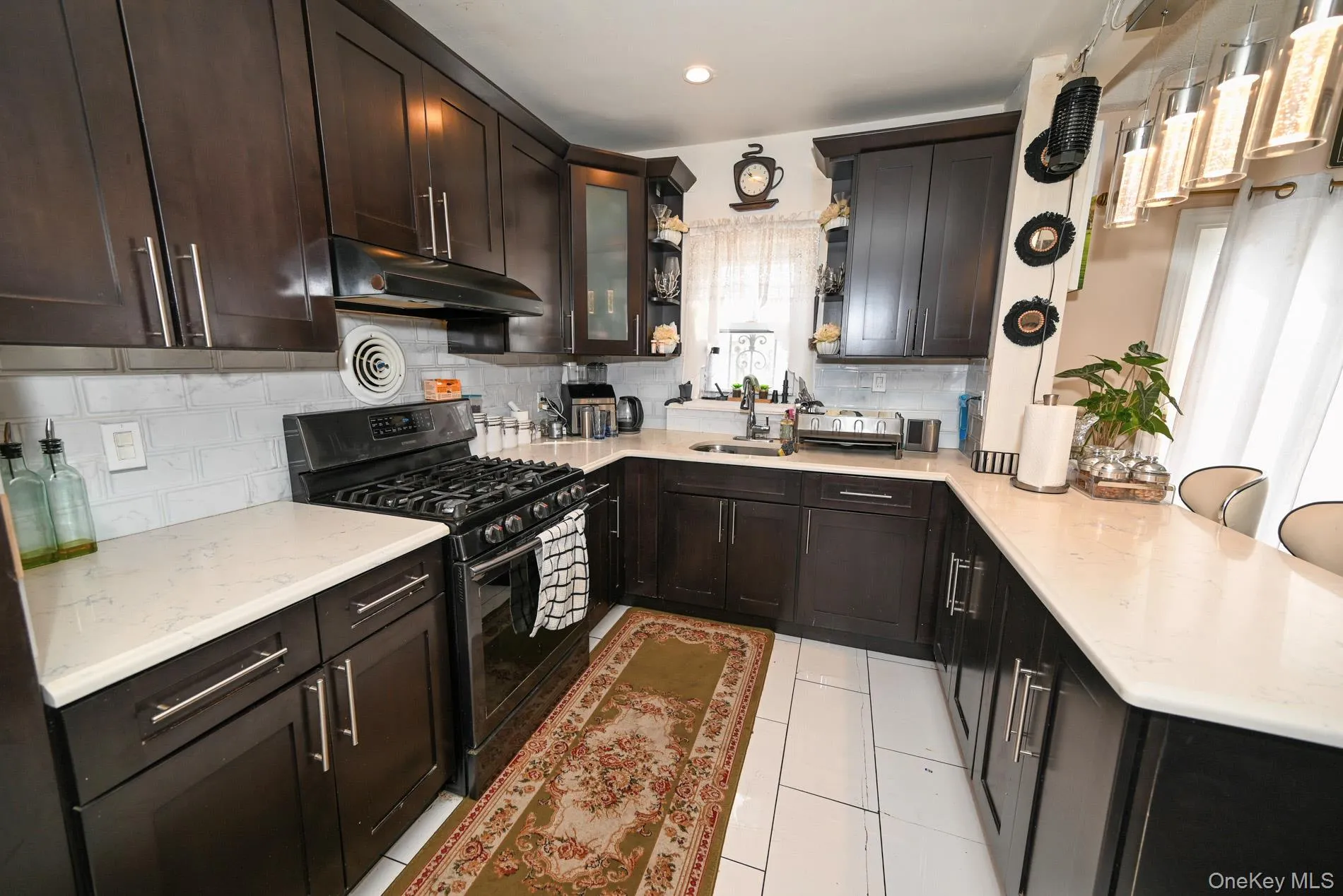 13337 118th Street, New York, NY, 3 Bedrooms Bedrooms, 10 Rooms Rooms,2 BathroomsBathrooms,Residential,For Rent,118th,0,962348 13337 118th Street, New York, NY, 3 Bedrooms Bedrooms, 10 Rooms Rooms,2 BathroomsBathrooms,Residential,For Rent,118th,0,962348