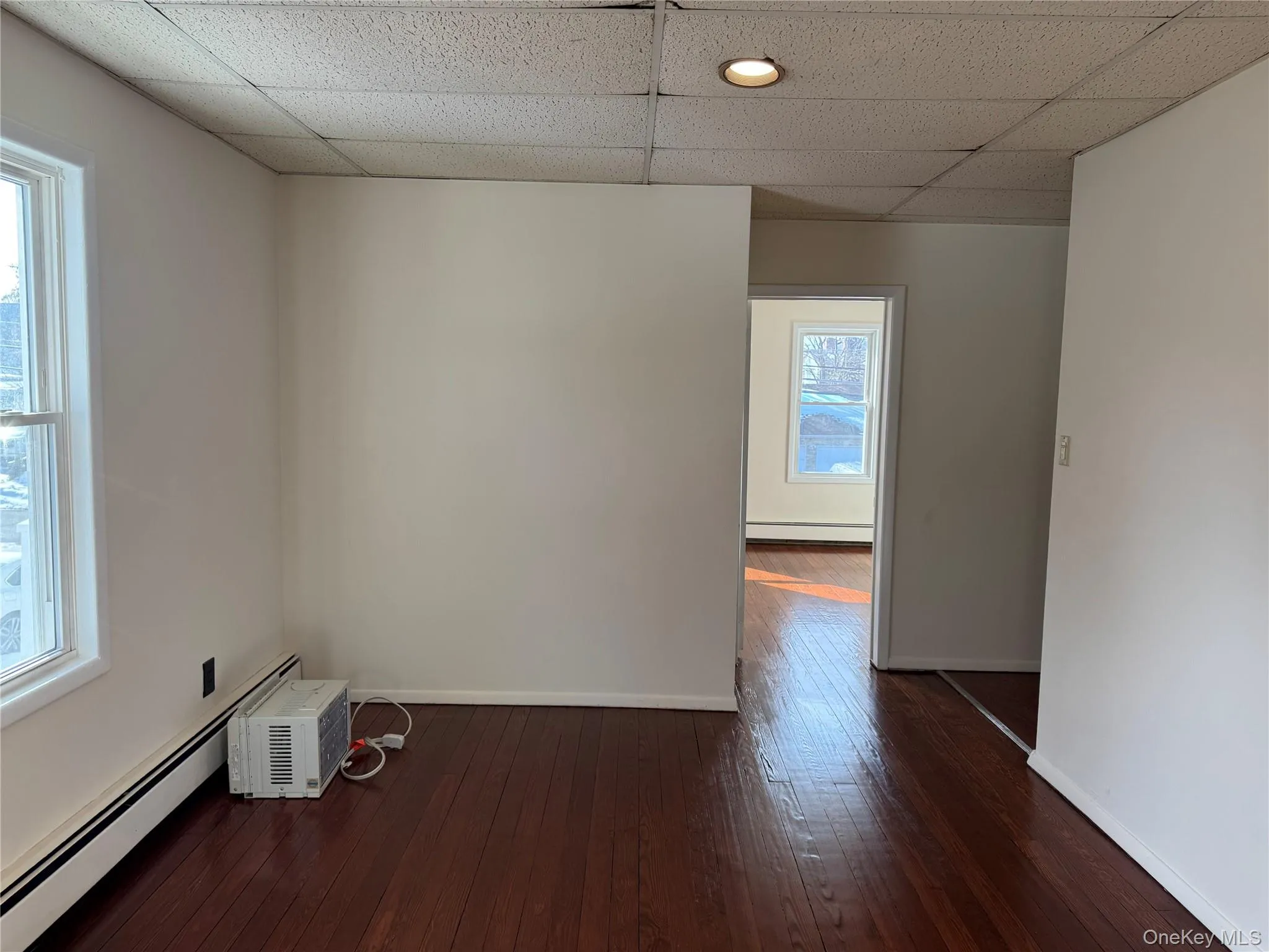 61 Nassau Avenue, Glen Cove, NY, 2 Bedrooms Bedrooms, 5 Rooms Rooms,1 BathroomBathrooms,Residential Lease,For Rent,Nassau,0,962355 61 Nassau Avenue, Glen Cove, NY, 2 Bedrooms Bedrooms, 5 Rooms Rooms,1 BathroomBathrooms,Residential Lease,For Rent,Nassau,0,962355