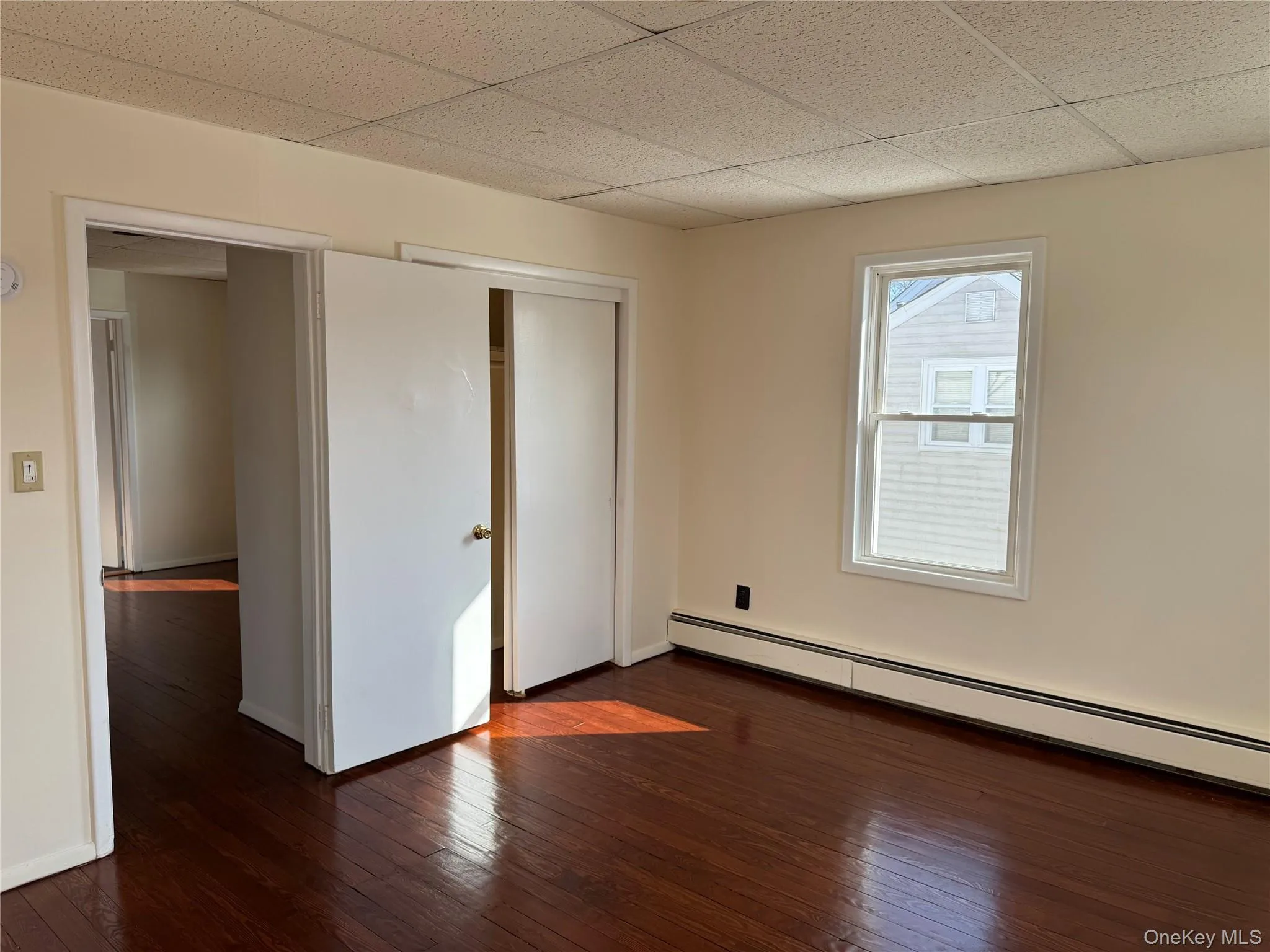61 Nassau Avenue, Glen Cove, NY, 2 Bedrooms Bedrooms, 5 Rooms Rooms,1 BathroomBathrooms,Residential Lease,For Rent,Nassau,0,962355 61 Nassau Avenue, Glen Cove, NY, 2 Bedrooms Bedrooms, 5 Rooms Rooms,1 BathroomBathrooms,Residential Lease,For Rent,Nassau,0,962355