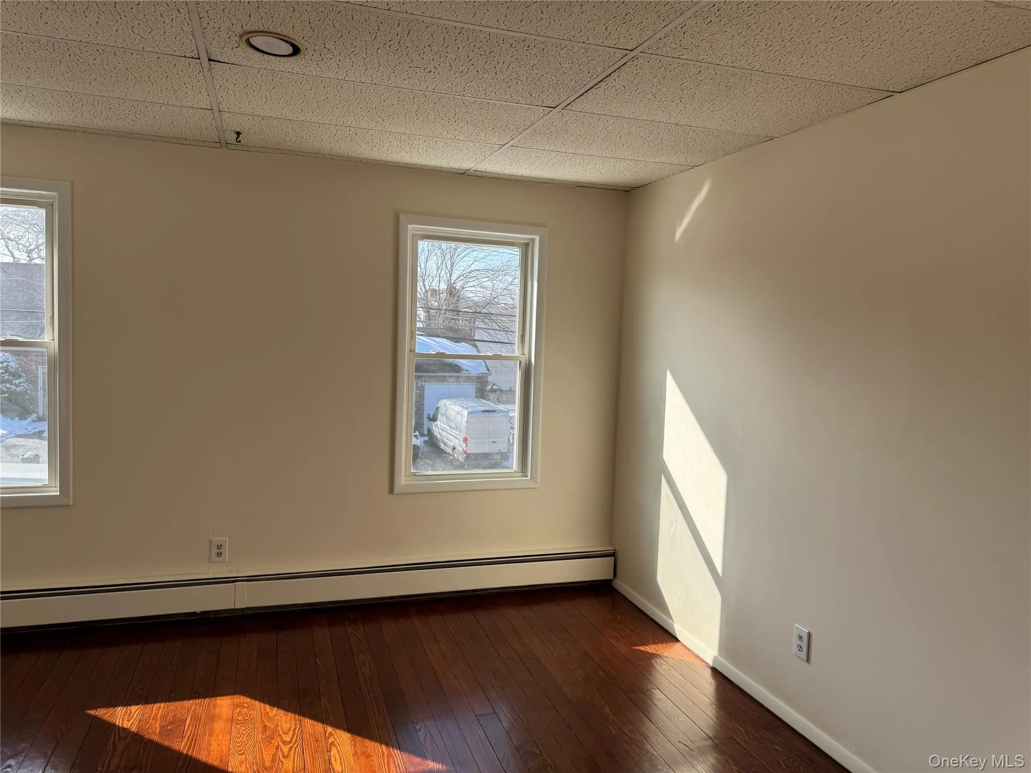 61 Nassau Avenue, Glen Cove, NY, 2 Bedrooms Bedrooms, 5 Rooms Rooms,1 BathroomBathrooms,Residential Lease,For Rent,Nassau,0,962355 61 Nassau Avenue, Glen Cove, NY, 2 Bedrooms Bedrooms, 5 Rooms Rooms,1 BathroomBathrooms,Residential Lease,For Rent,Nassau,0,962355