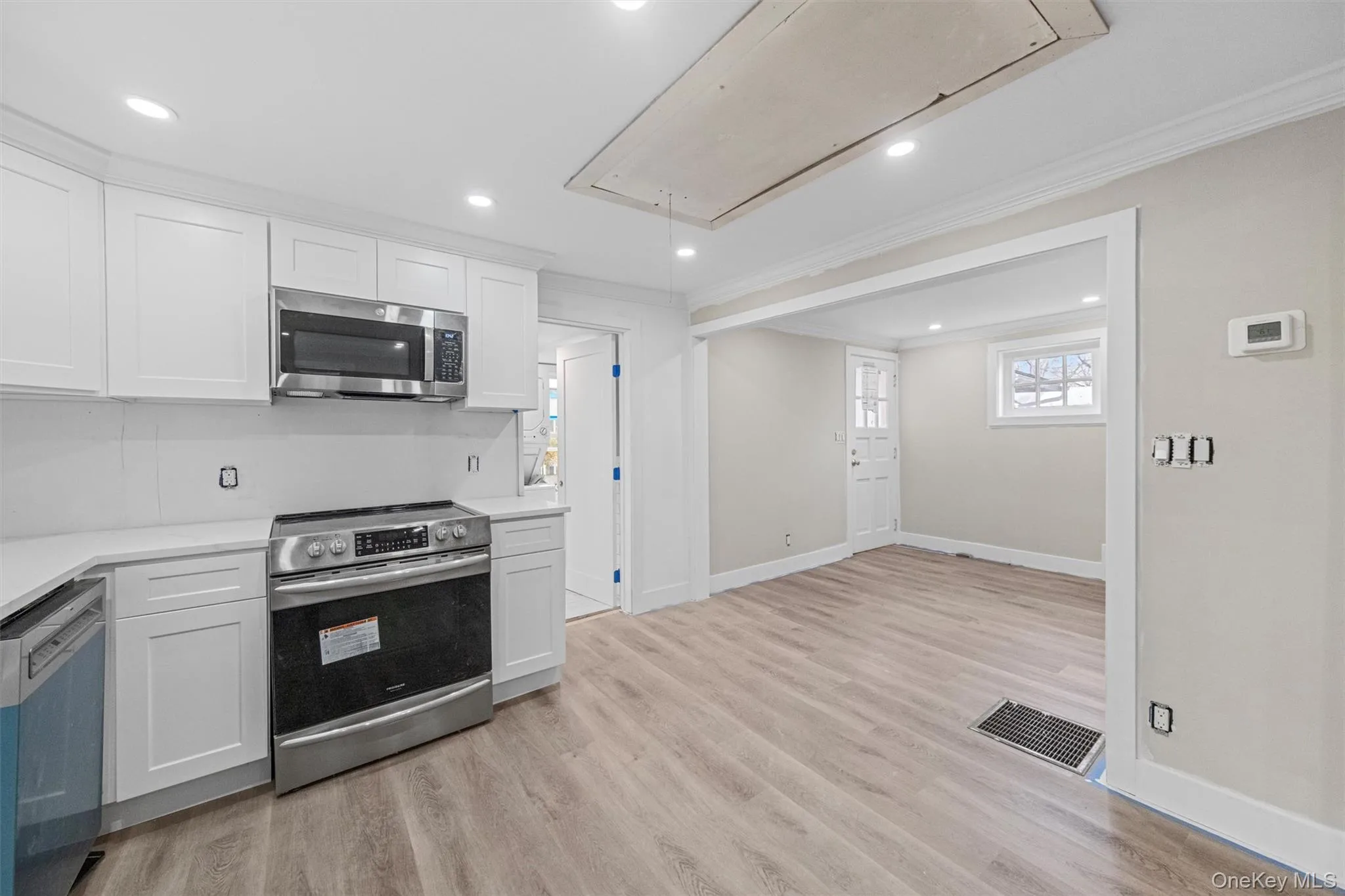 3538 James Street, Yorktown, NY, 2 Bedrooms Bedrooms, 4 Rooms Rooms,1 BathroomBathrooms,Residential Lease,For Rent,James,0,962366 3538 James Street, Yorktown, NY, 2 Bedrooms Bedrooms, 4 Rooms Rooms,1 BathroomBathrooms,Residential Lease,For Rent,James,0,962366