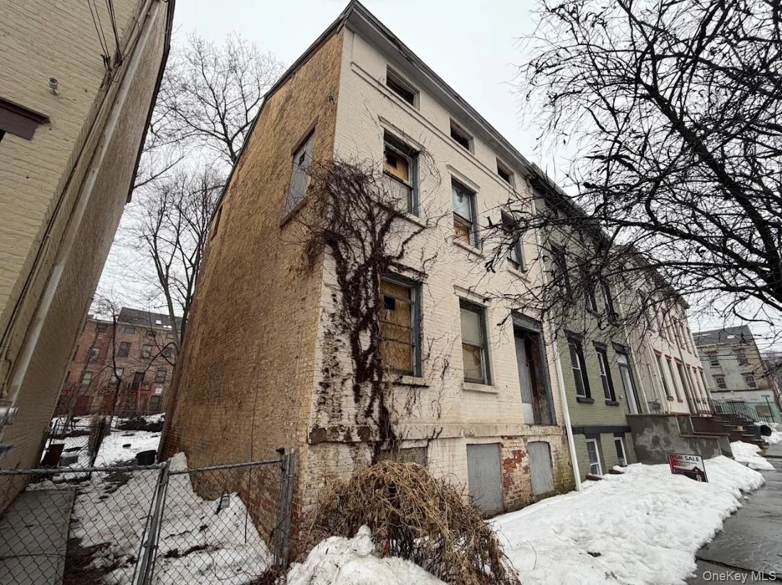 169 Chambers Street, Newburgh (city), NY, 4 Bedrooms Bedrooms, 8 Rooms Rooms,2 BathroomsBathrooms,Residential,For Rent,Chambers,0,KEY962368 169 Chambers Street, Newburgh (city), NY, 4 Bedrooms Bedrooms, 8 Rooms Rooms,2 BathroomsBathrooms,Residential,For Rent,Chambers,0,KEY962368